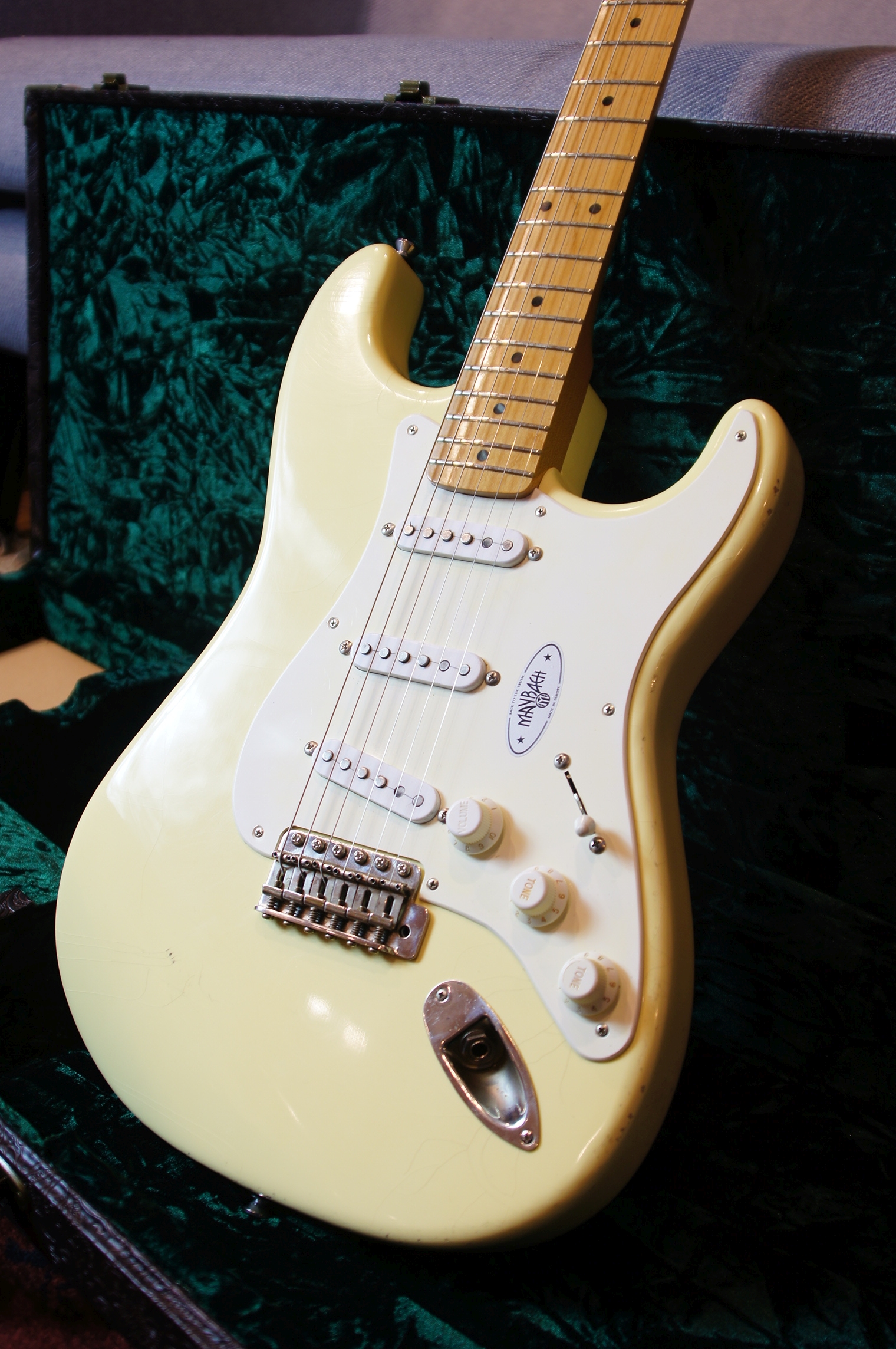 Maybach Stradovari S54 Bleached Banana Aged