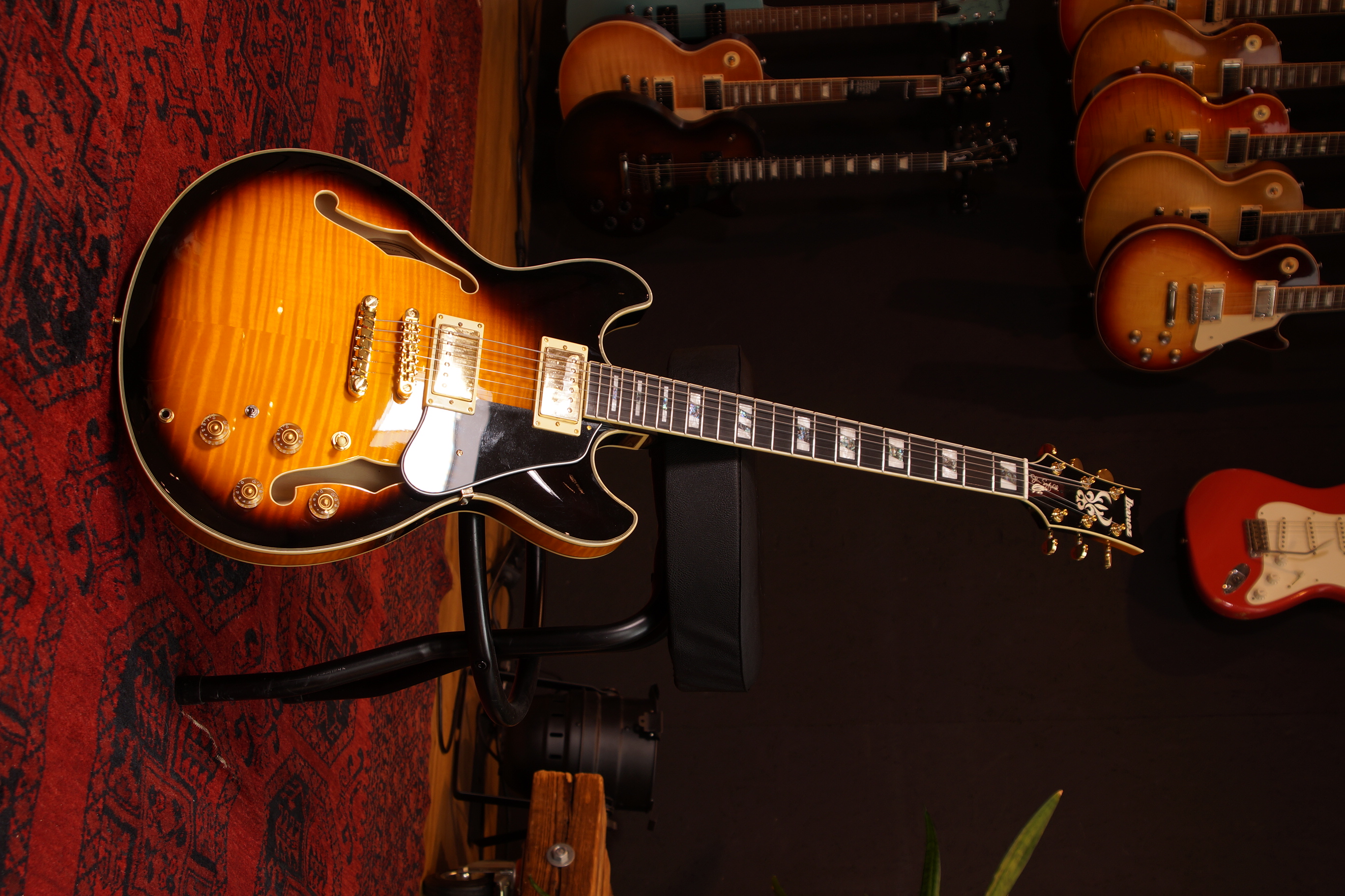 IBANEZ John Scofield Signature - Vintage Yellow Sunburst + Koffer, B-Stock