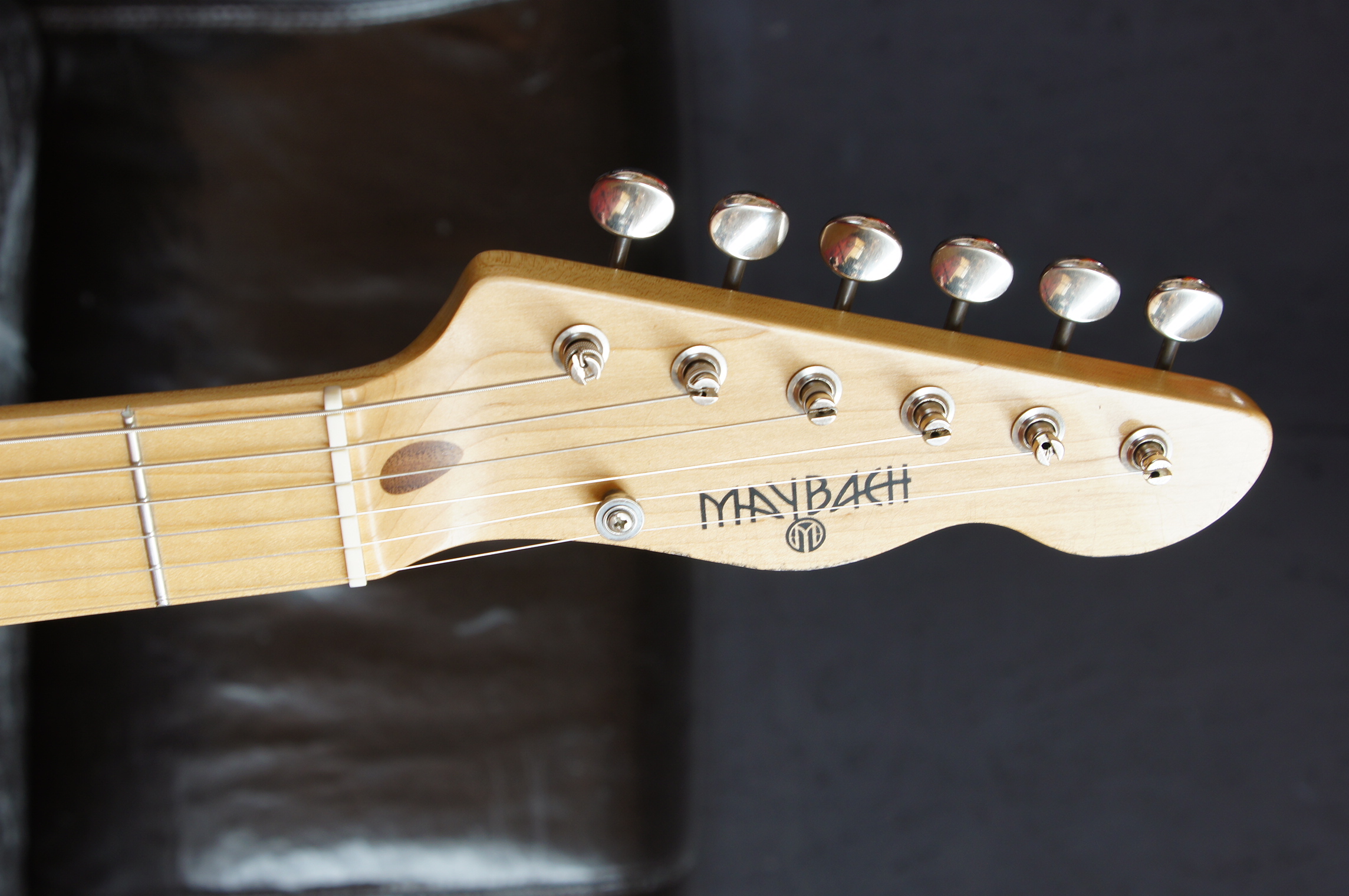 Maybach Texonian T54 Shoreline Gold aged