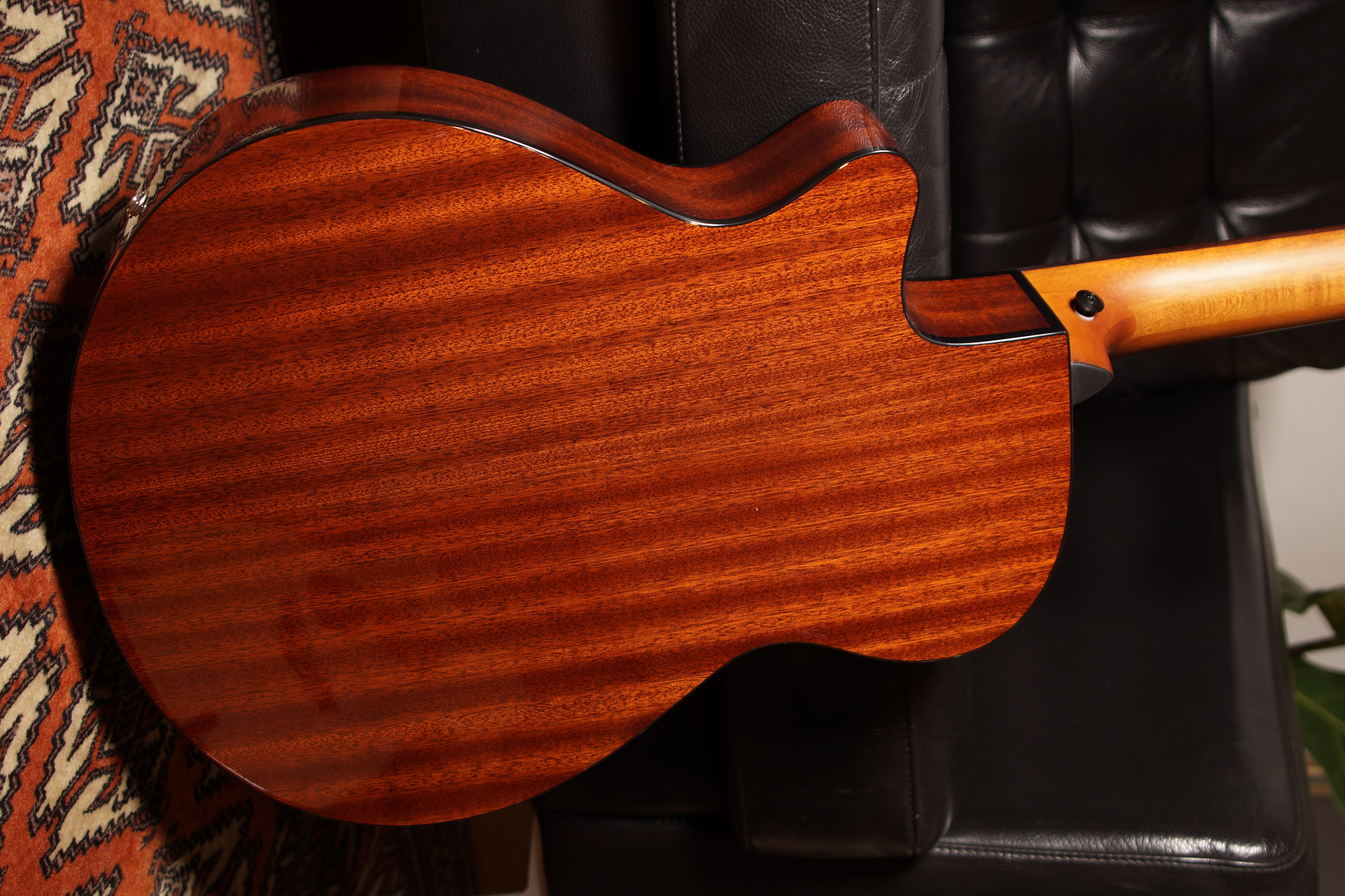 IBANEZ AEGB25E-TKH Akustikbass Transparent Black Sunburst