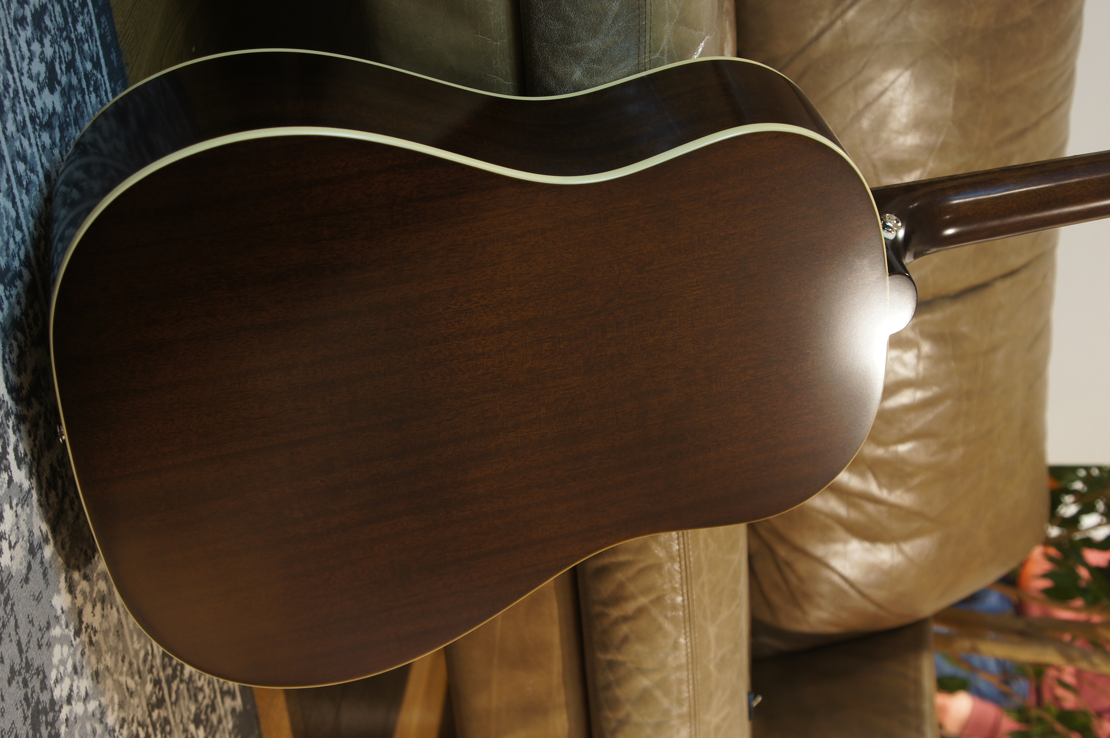 Epiphone J-45 Aged Vintage Sunburst Gloss