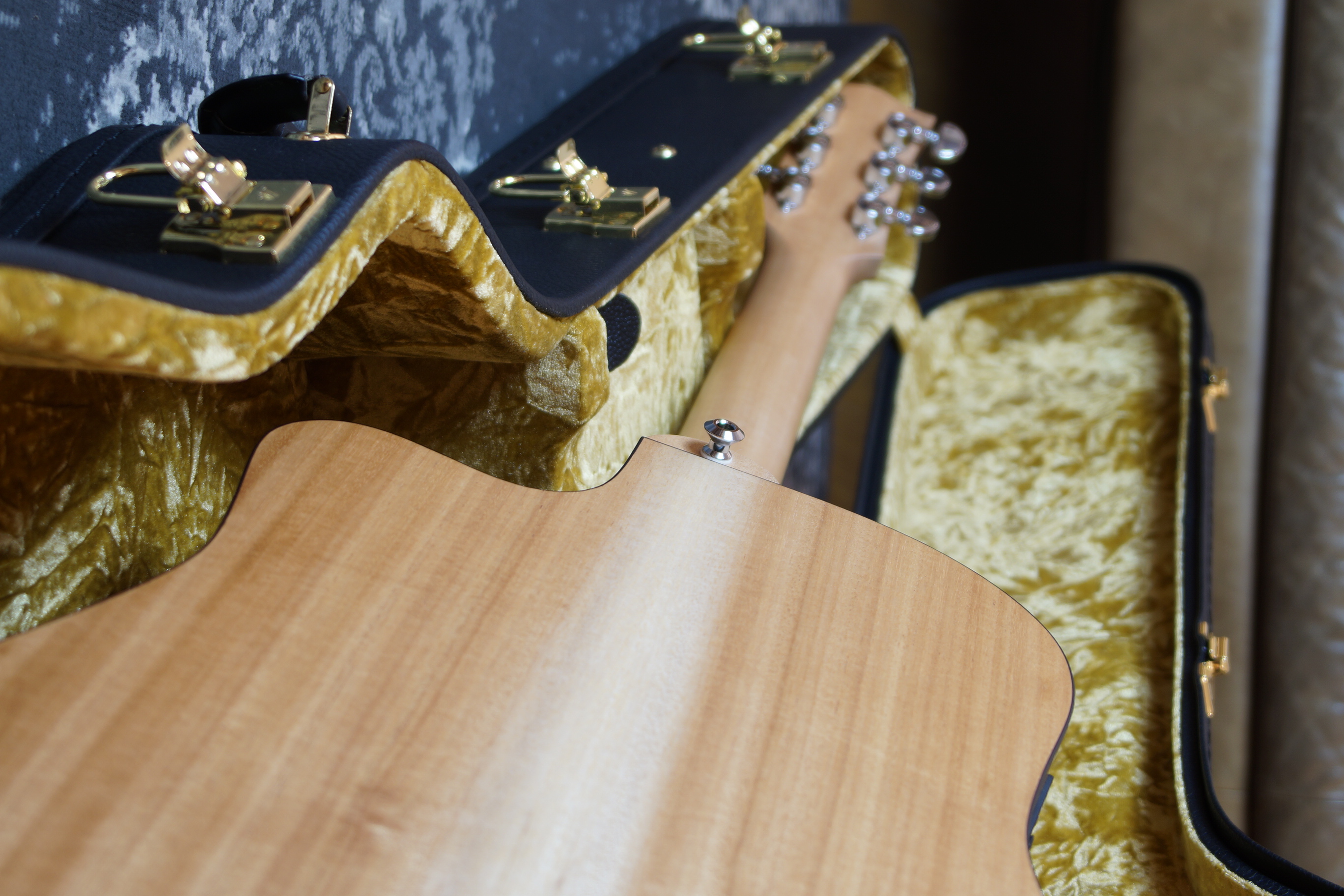 Maton SRS 60 C