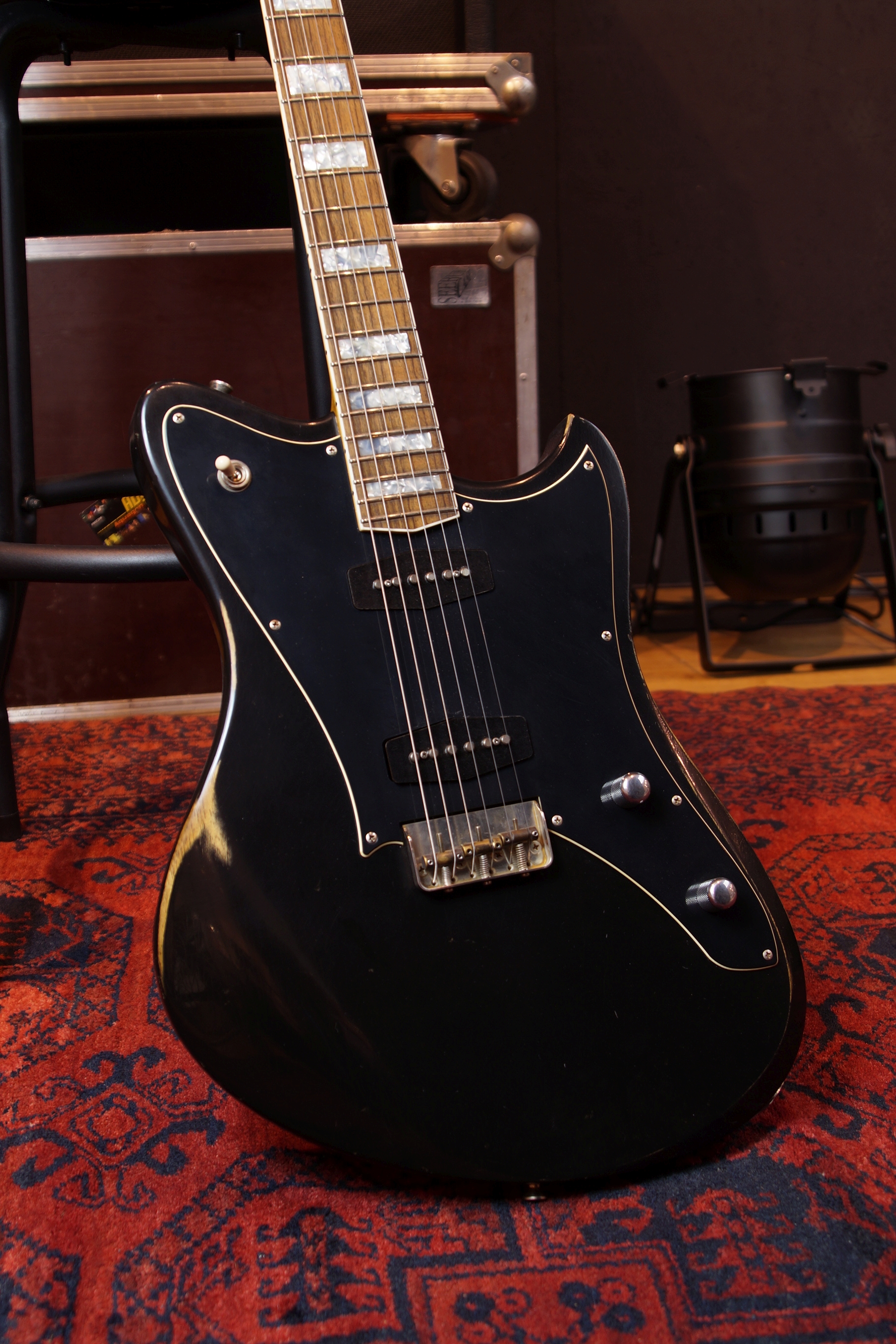 Atkin Electric Mindhorn Deluxe black aged
