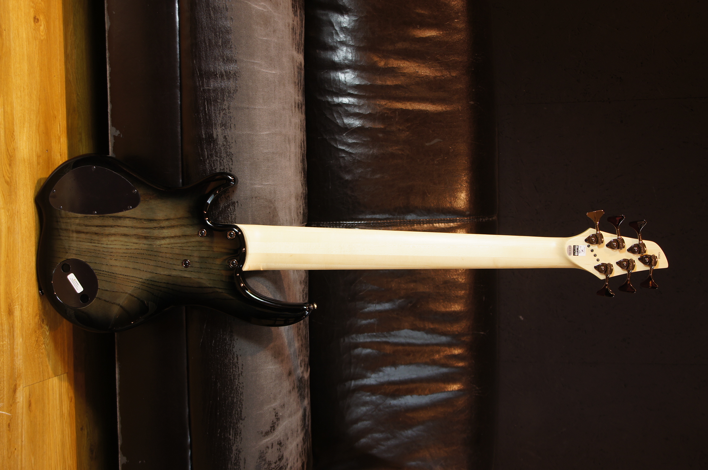 Dingwall CB3 Combustion 6-String 3 Pickups Pau Ferro Black Burst