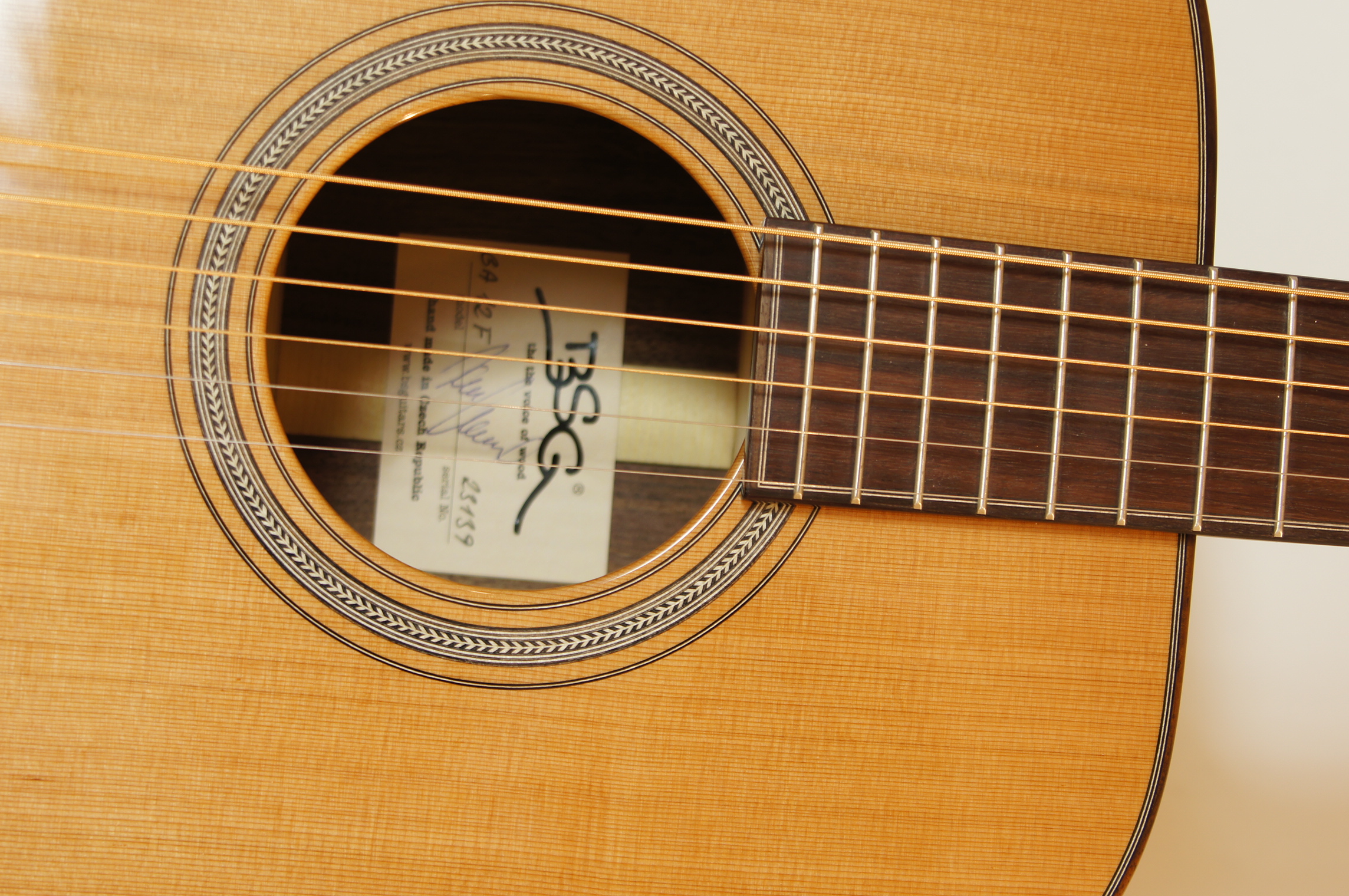 BSG GA 12 F - Walnuss / Zeder