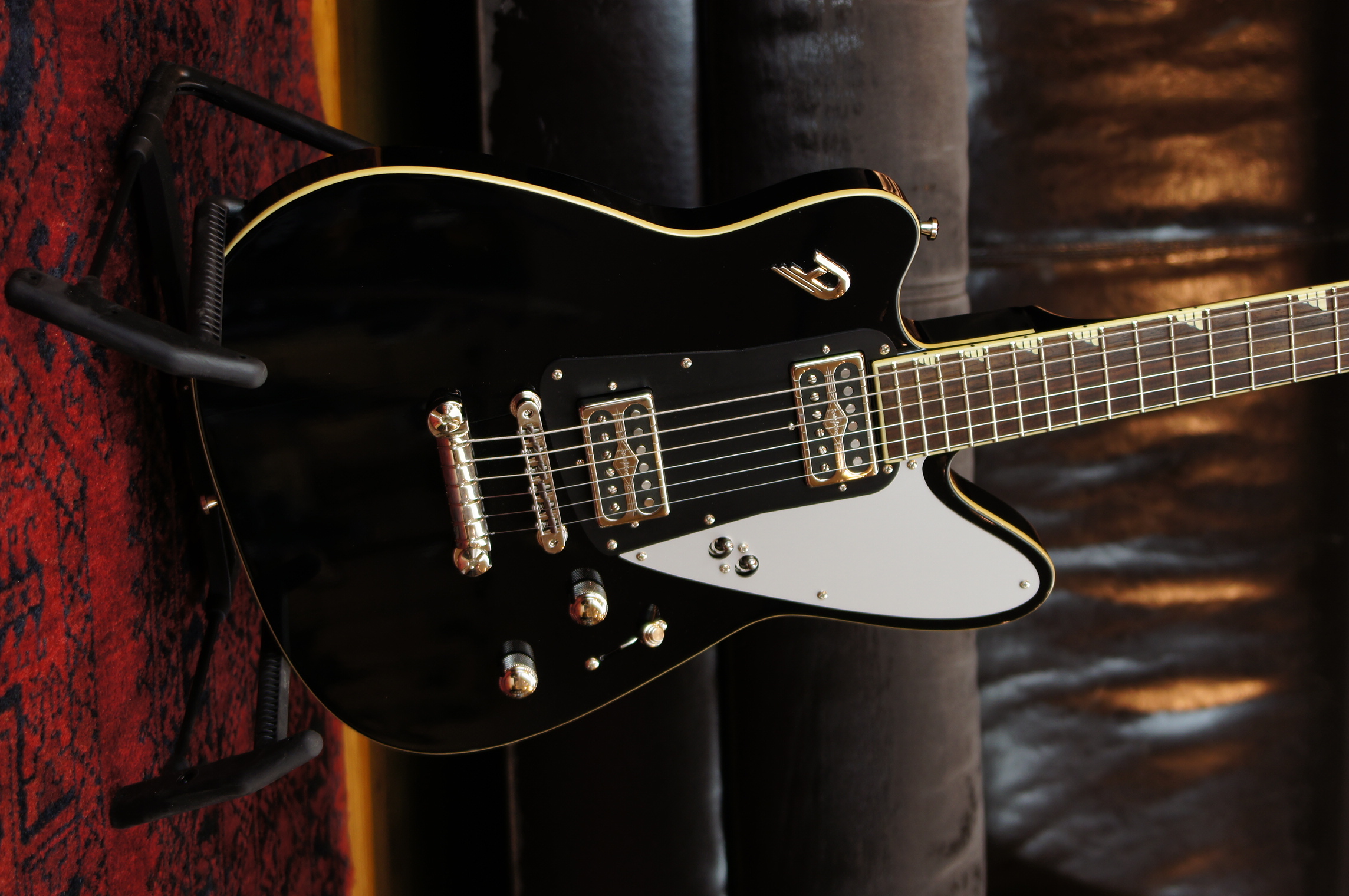 Duesenberg Falken Stop Tailpiece black inklusive Koffer