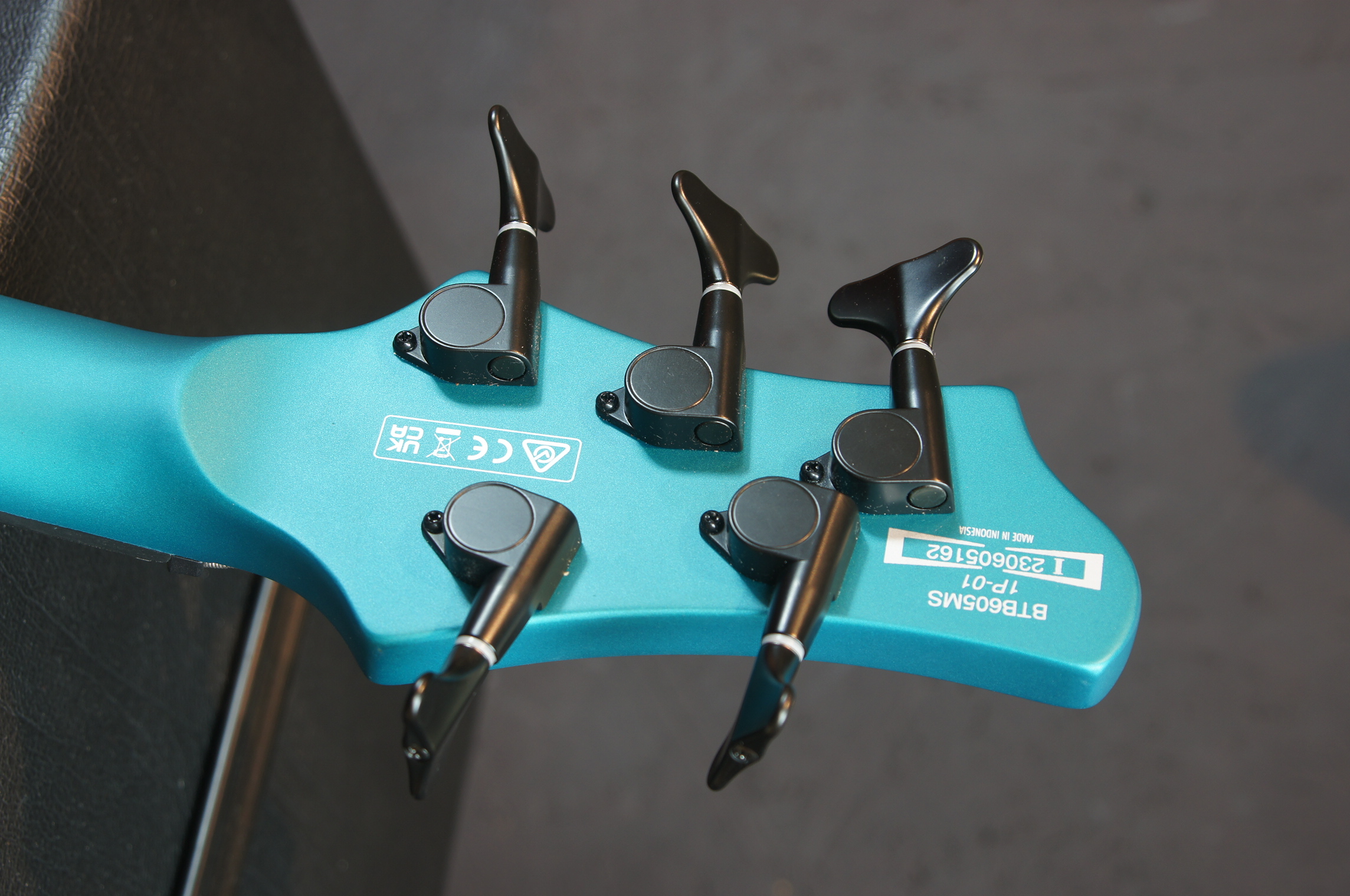 IBANEZ BTB 605 MSCE Bass Workshop 5-Str. Cerulean Aura Burst Matte, incl. Case - B-Stock