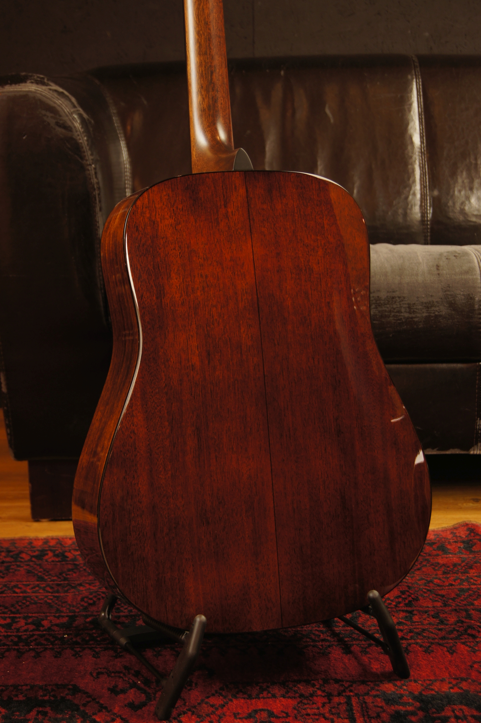 Martin D-18E-LRB mit LR Baggs Tonabnehmer