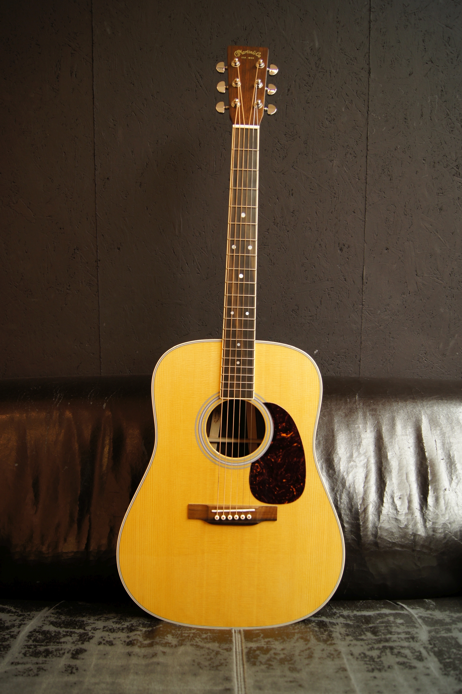 Martin D-35 inklusive Koffer