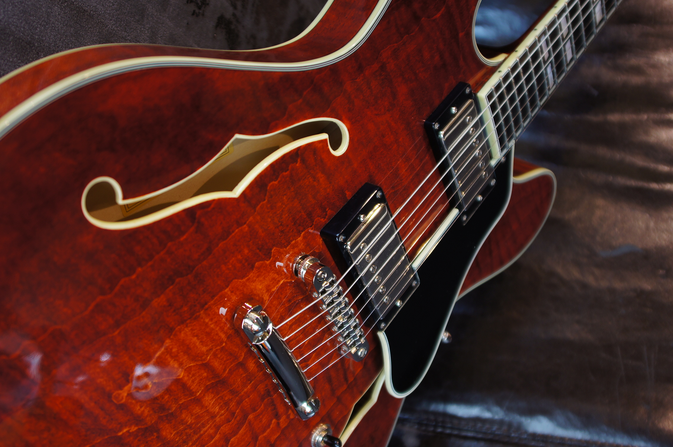 Eastman T486 Classic - inklusive Case