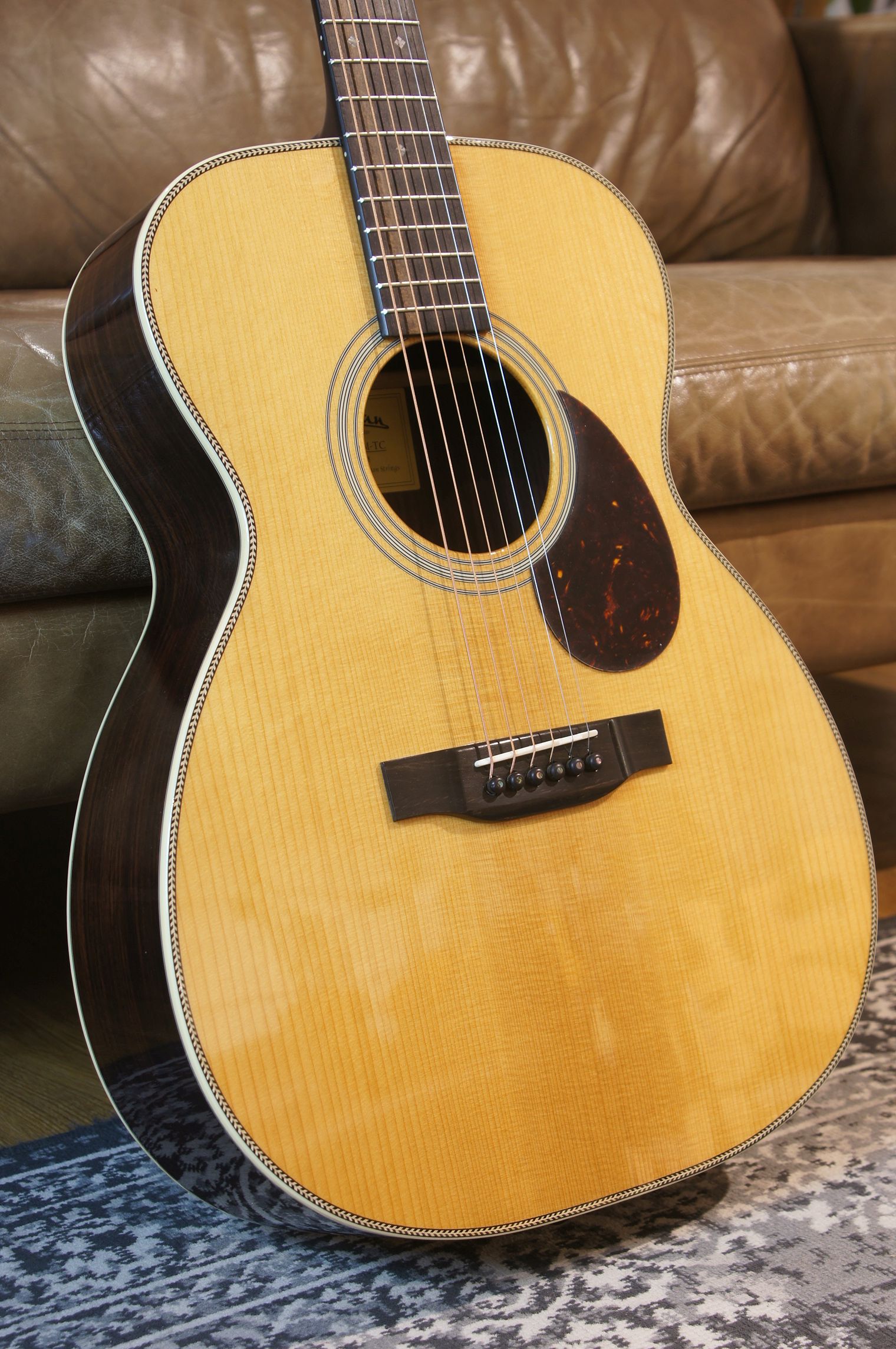 Eastman E20OM-TC Thermo Cure mit Koffer