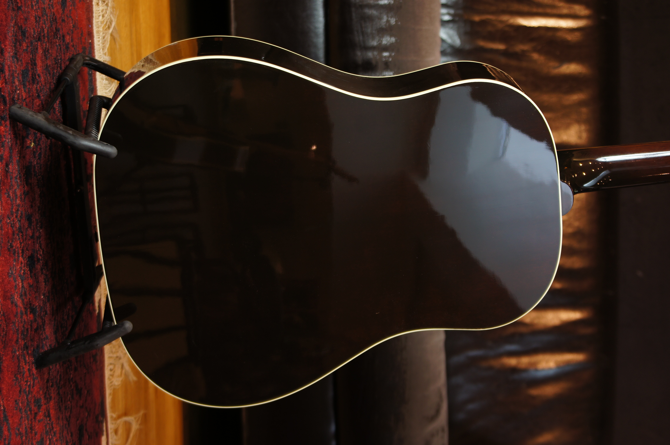 Gibson J-45 Standard Vintage Sunburst