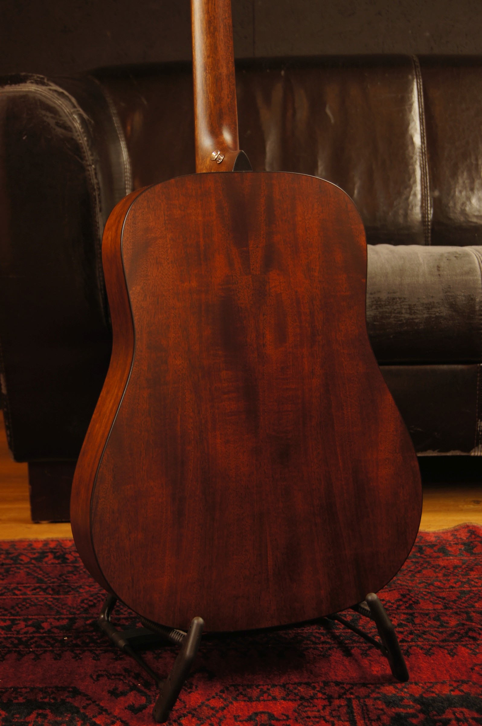 Martin D-16E Mahogany mit Gigbag