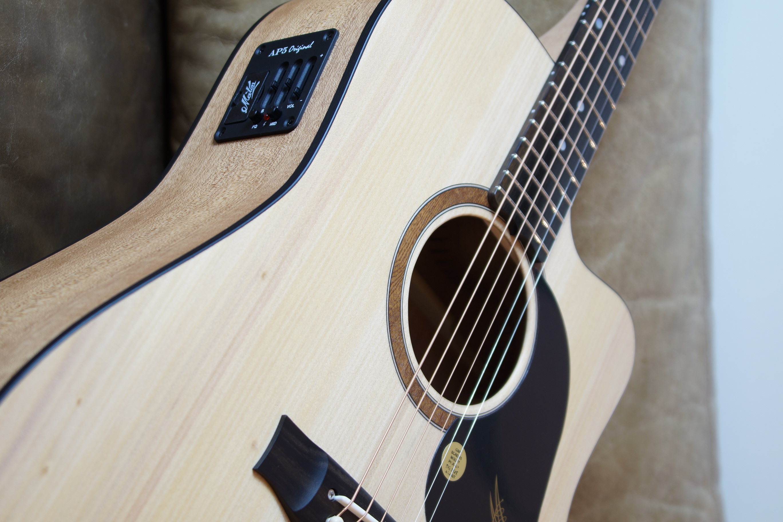 Maton SRS 60 C