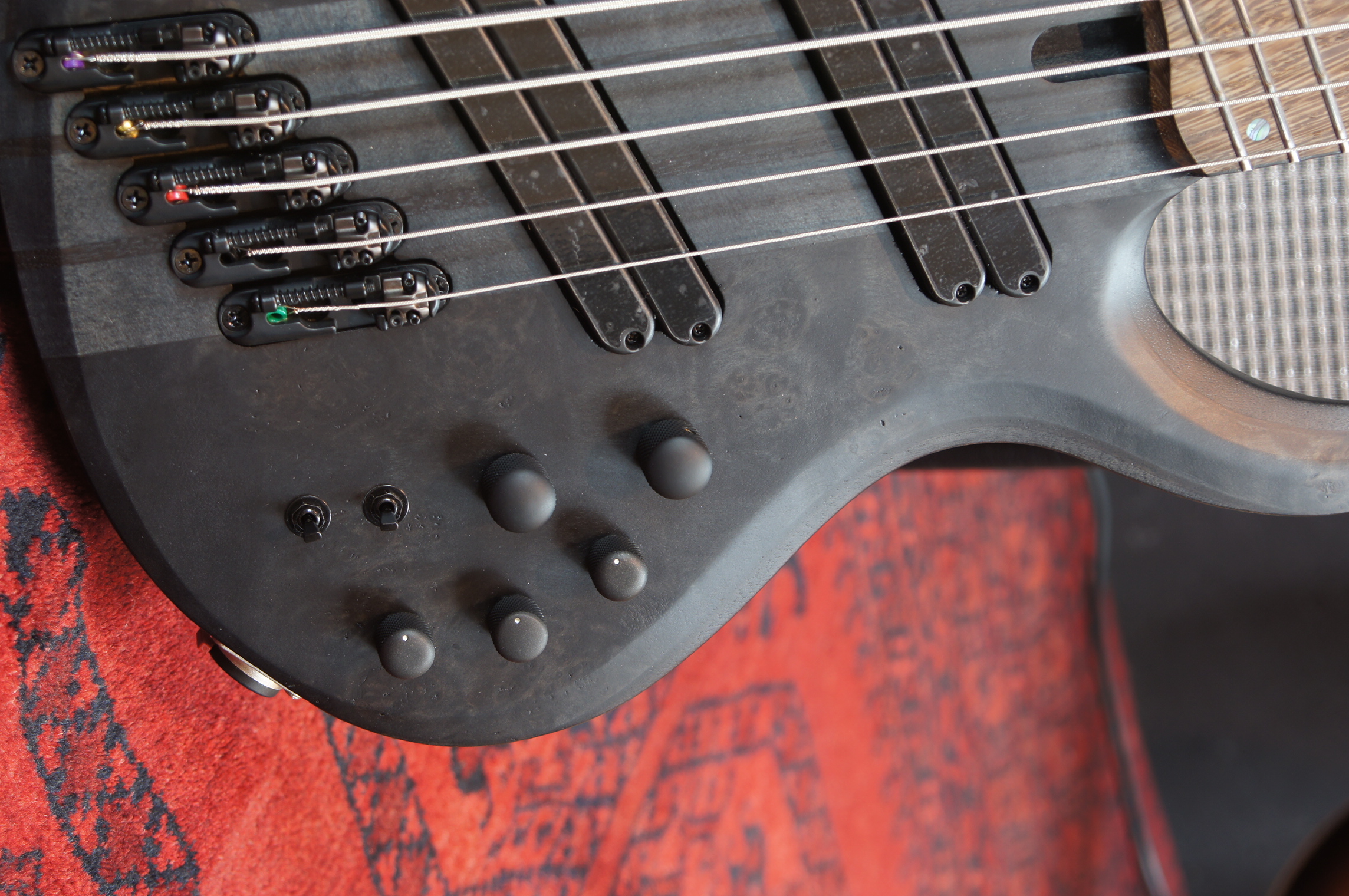 IBANEZ BTB 5-Str Transparent Gray Flat Multi Scale, incl. Case - B-Stock