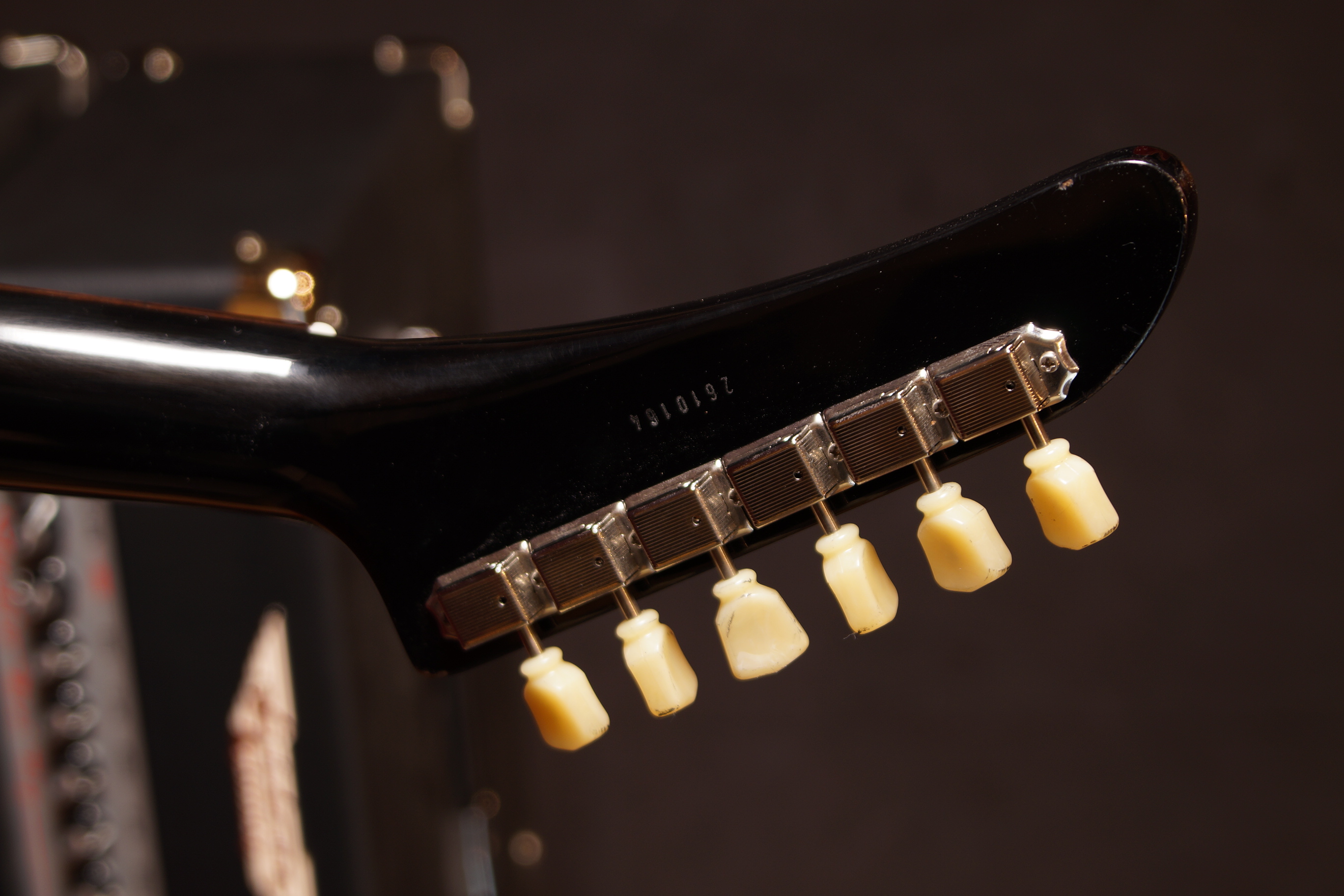 Maybach X-Wing '76 M Black Velvet