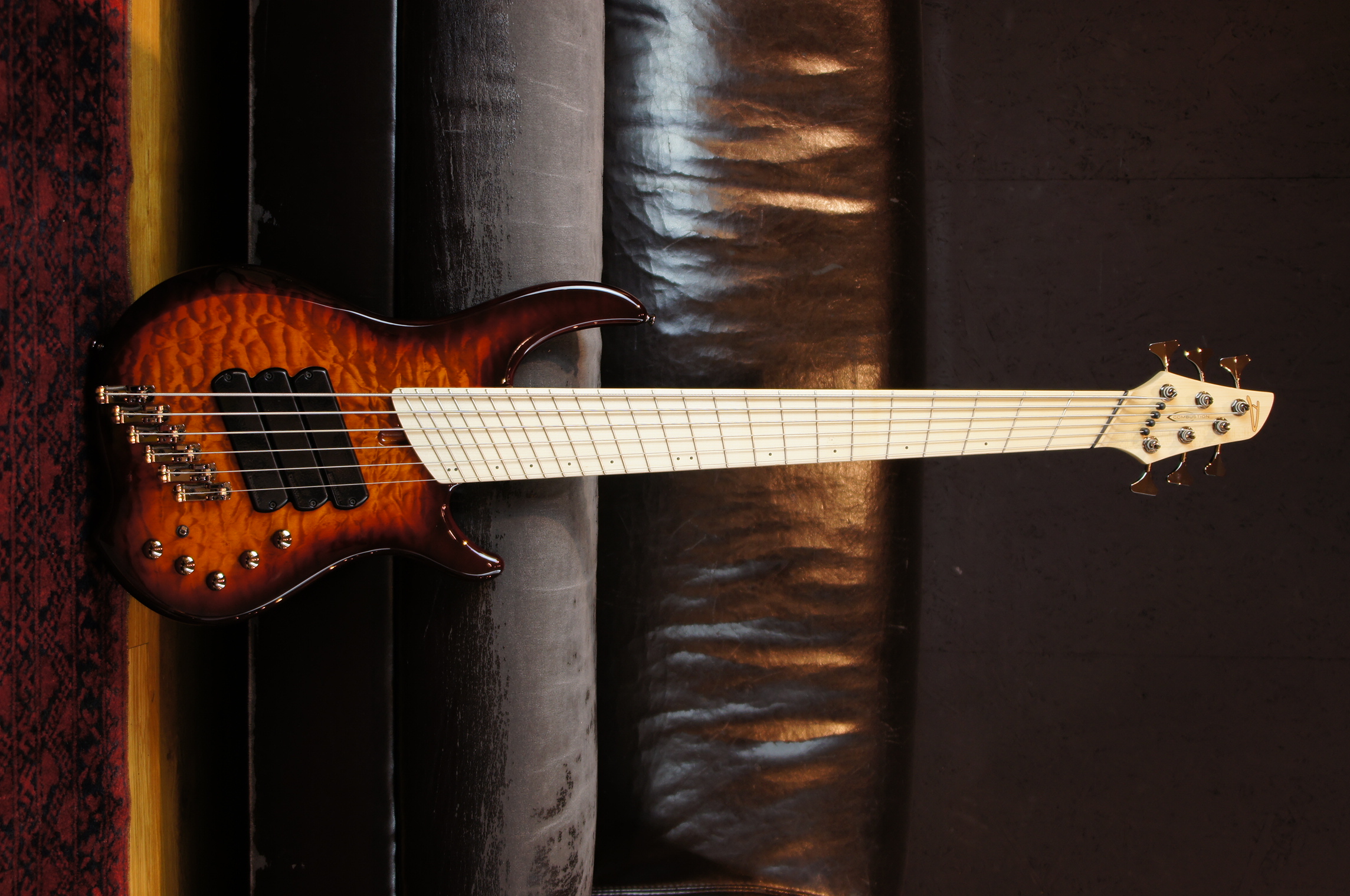 Dingwall CB3 Combustion 6-String 3 Pickups Mapleneck Vintage Burst