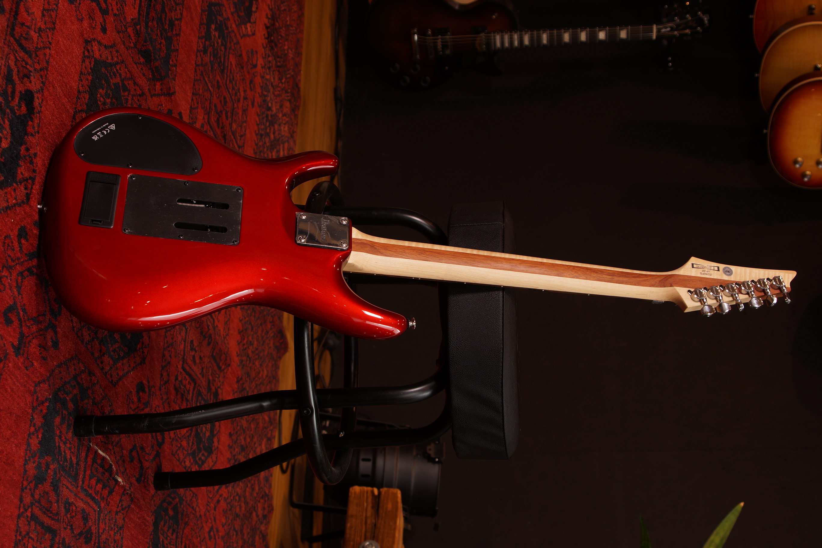 IBANEZ Joe Satriani Signature E-Gitarre 6-String - Candy Apple + Gigbag, B-Stock