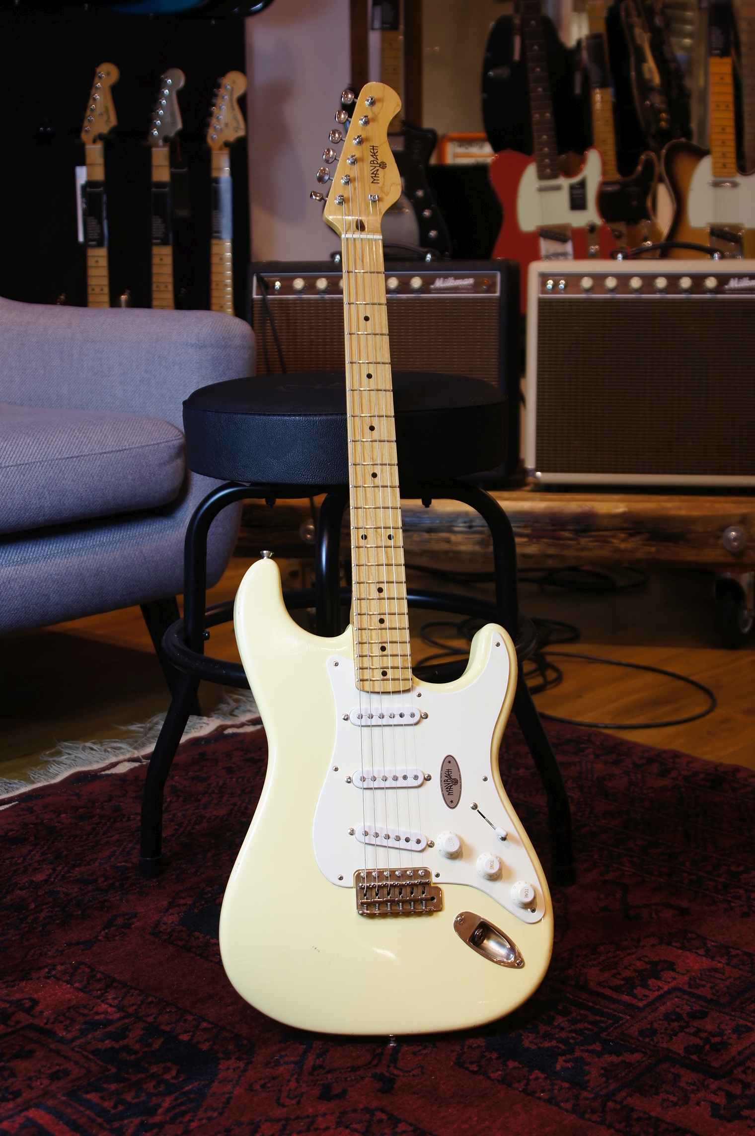 Maybach Stradovari S54 Bleached Banana Aged