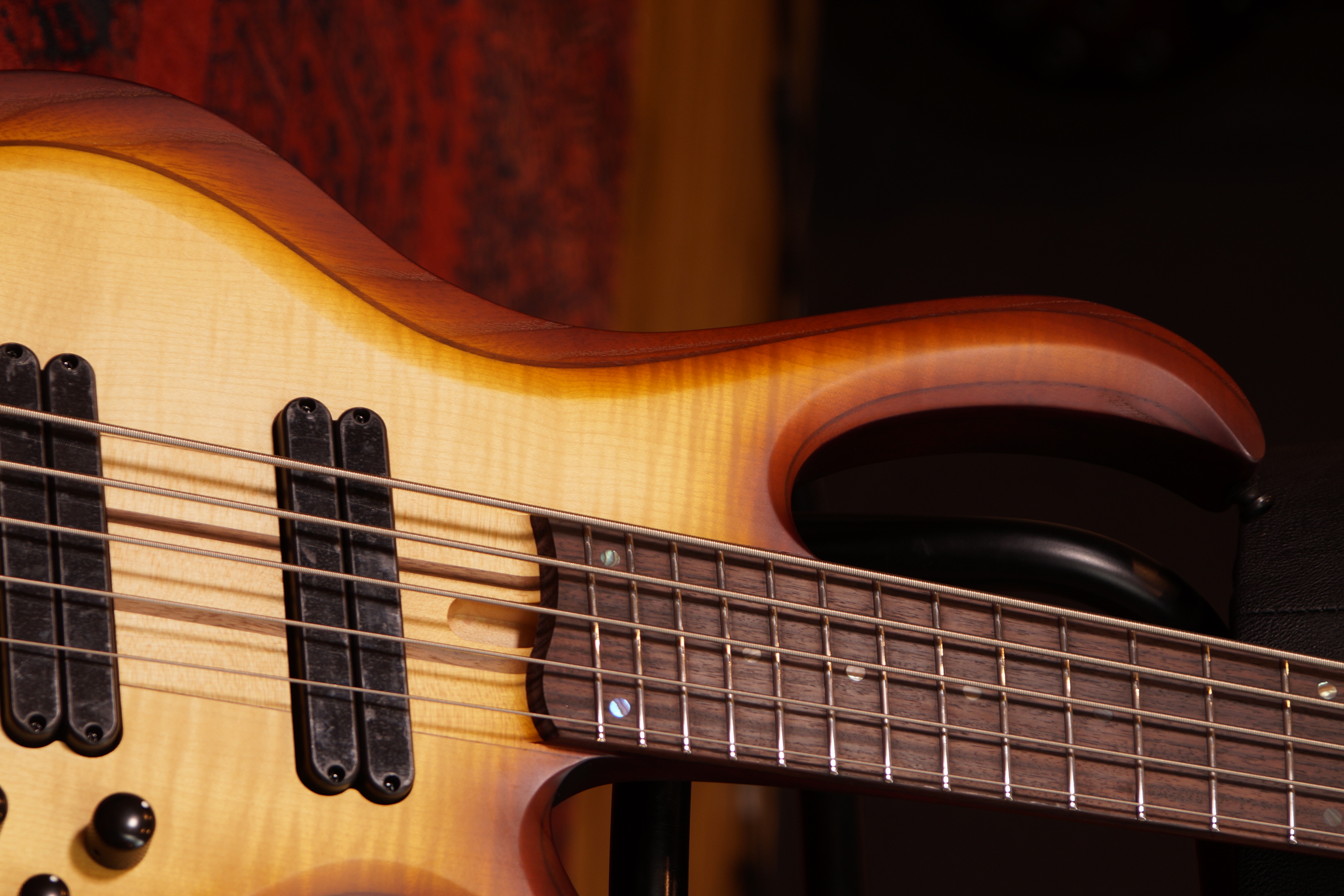 IBANEZ Bass Workshop 5-Str Natural Browned Burst Flat Multi Scale, B-Stock