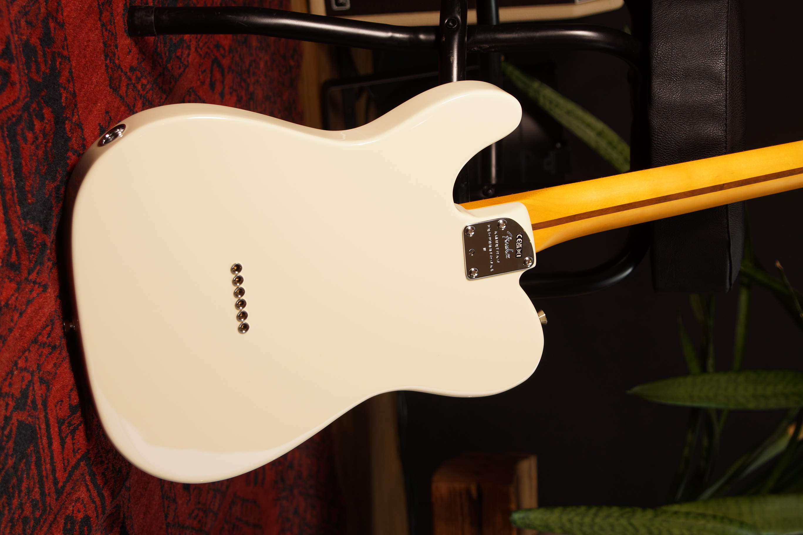 Fender American Professional II Telecaster®, Rosewood Fingerboard, Olympic White