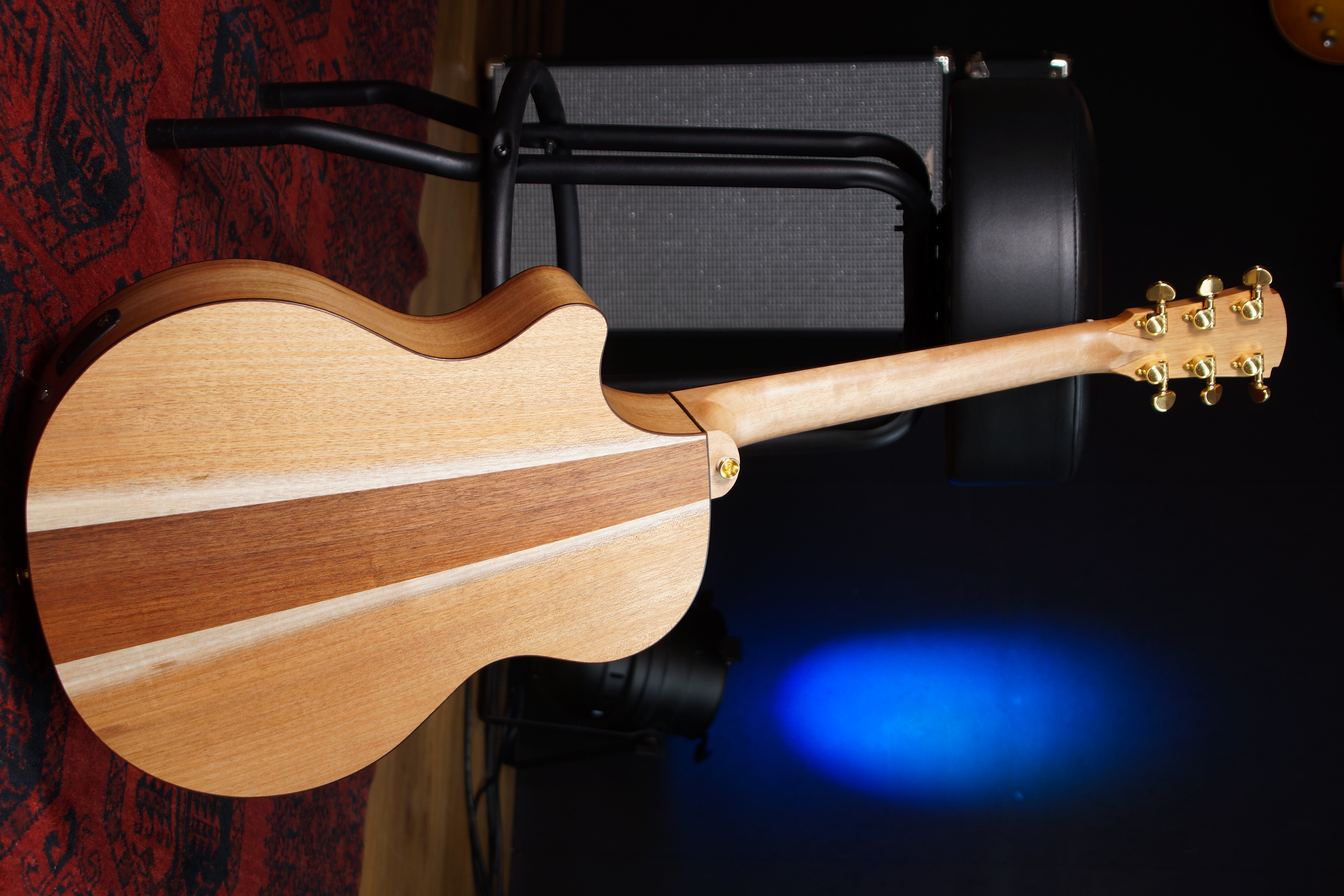 Cole Clark True Hybrid - AN2EC-BLBL-R-HUM