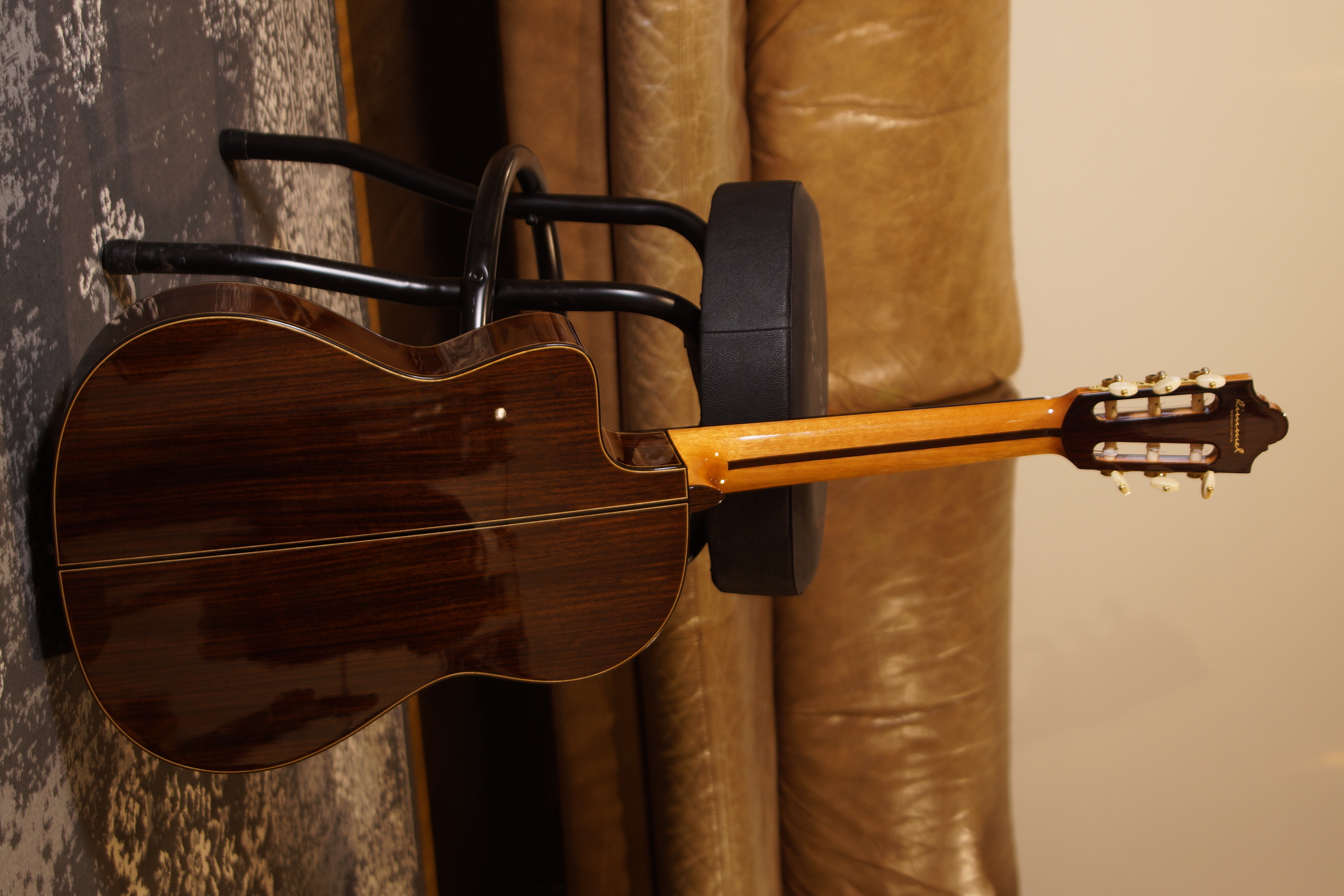 Duke Konzertgitarre Student F 63/48 Cut Trio VT - Crossover mit Tonabnehmer