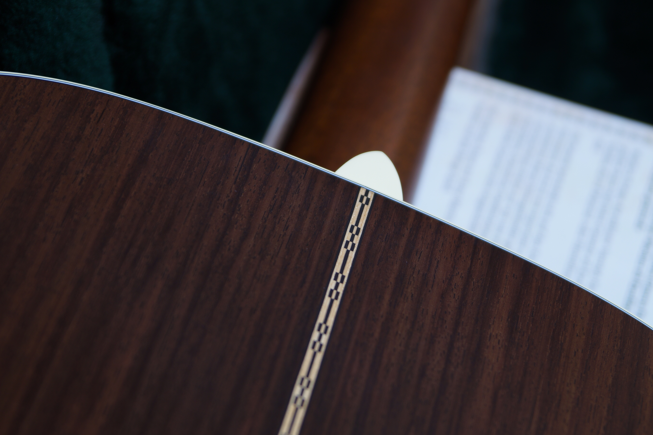 Martin D-28 Street Legend