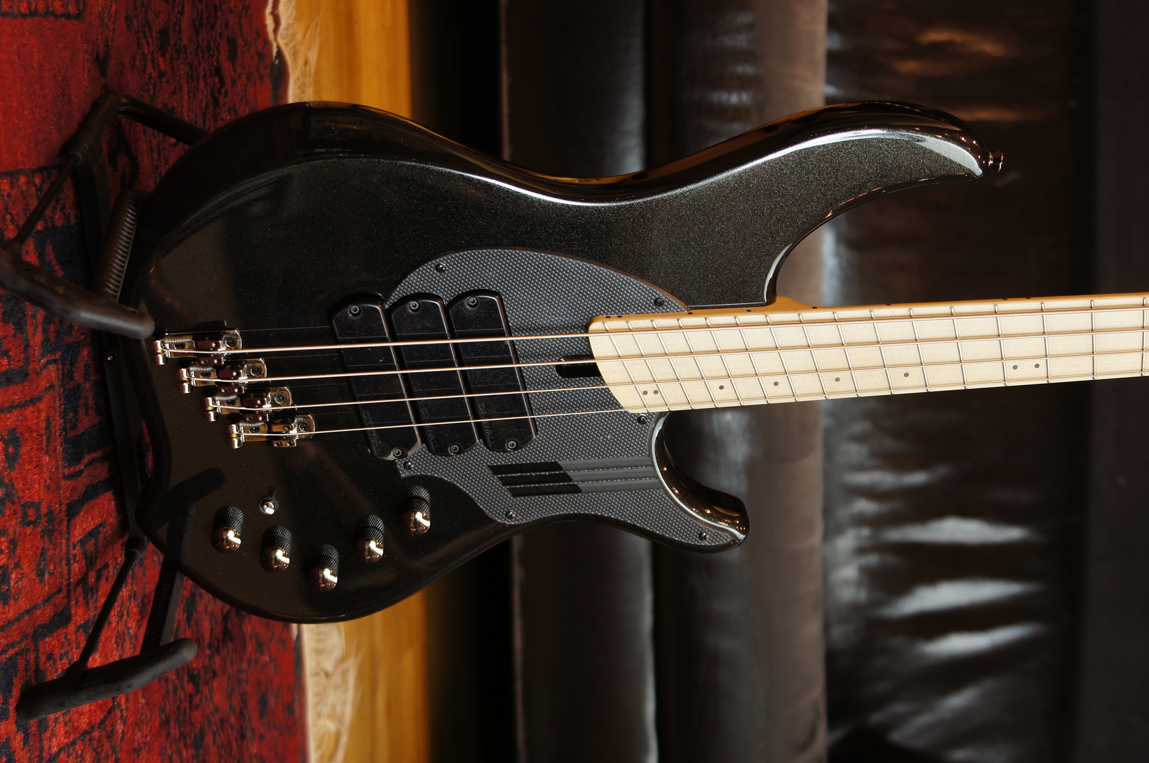Dingwall NG3 "Nolly" Signature 4-string Bass Metallic Black