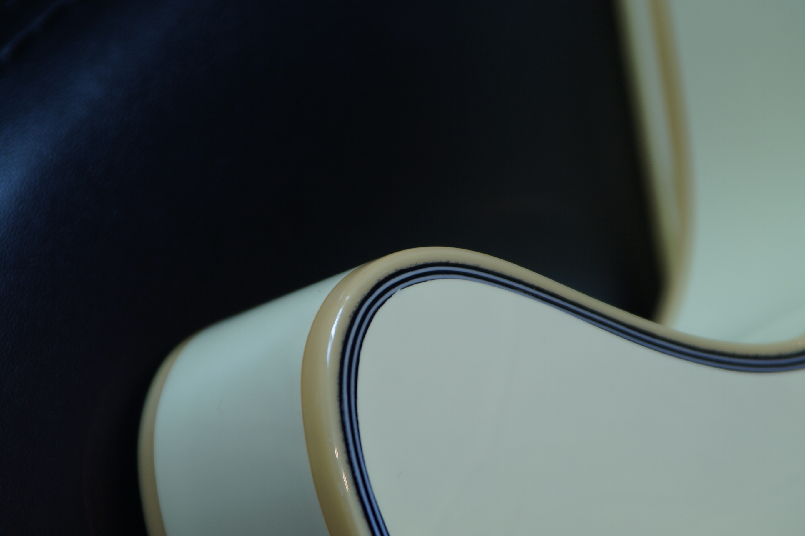 Duesenberg Starplayer TV Duo Tone Catalina Blue B-Stock inkl. Koffer