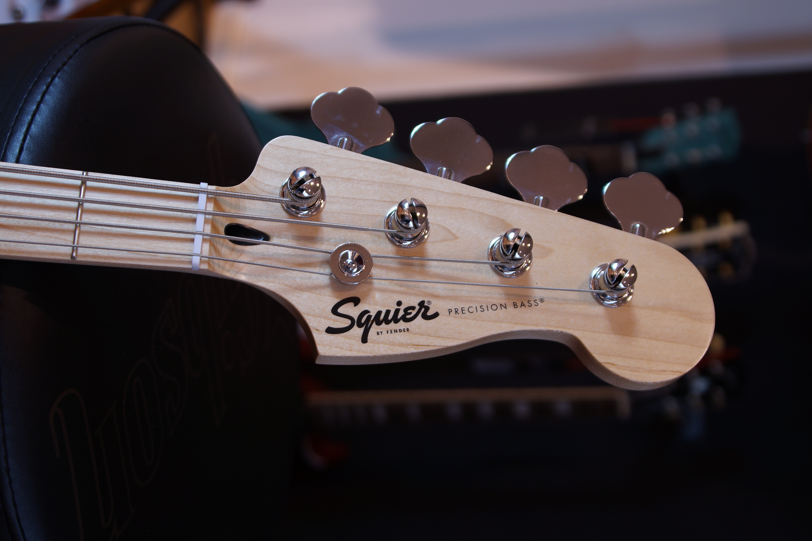Squier Sonic® Precision Bass®