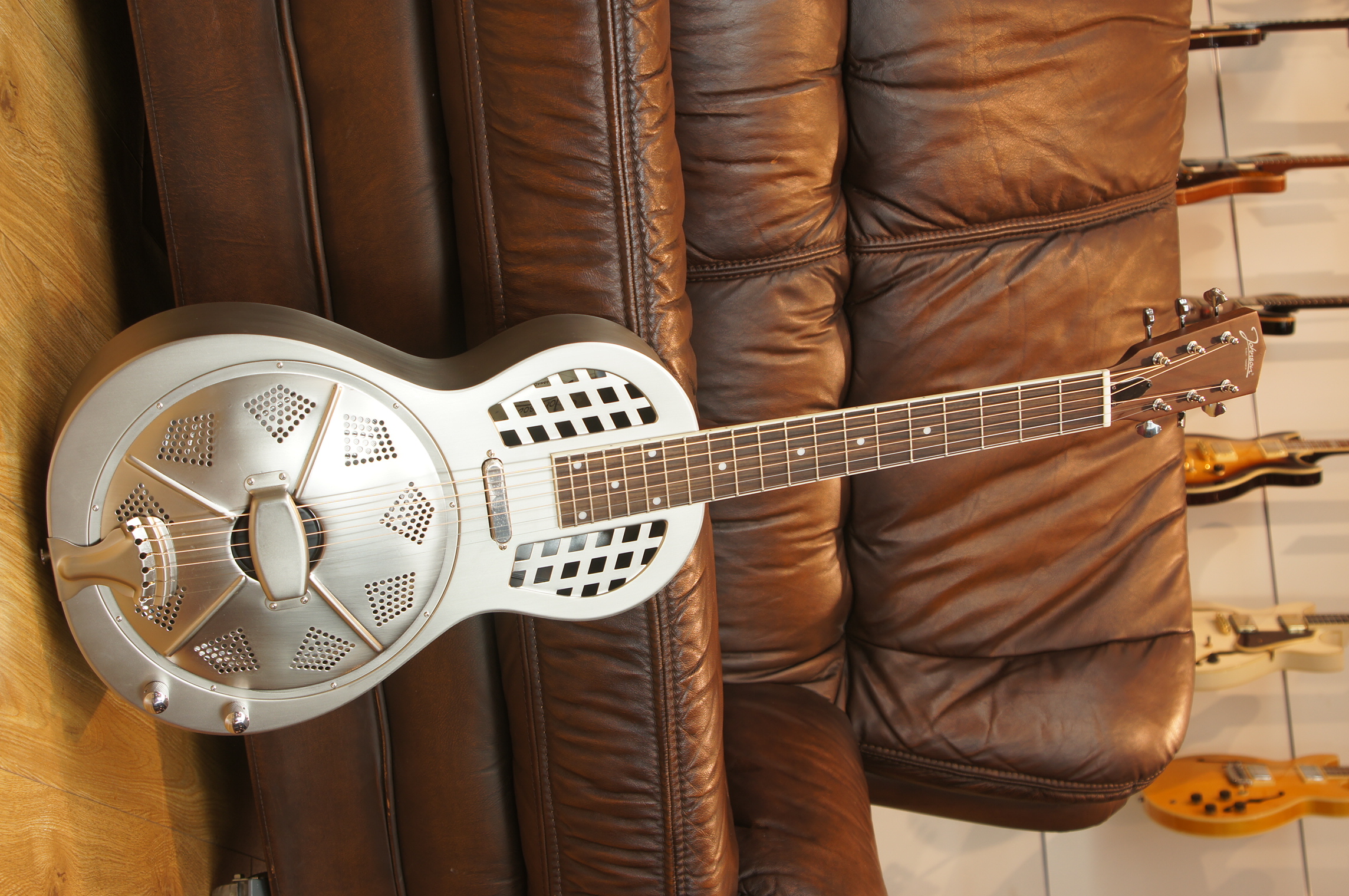 Johnson Resonatorgitarre JR-960E-AS - B-Stock