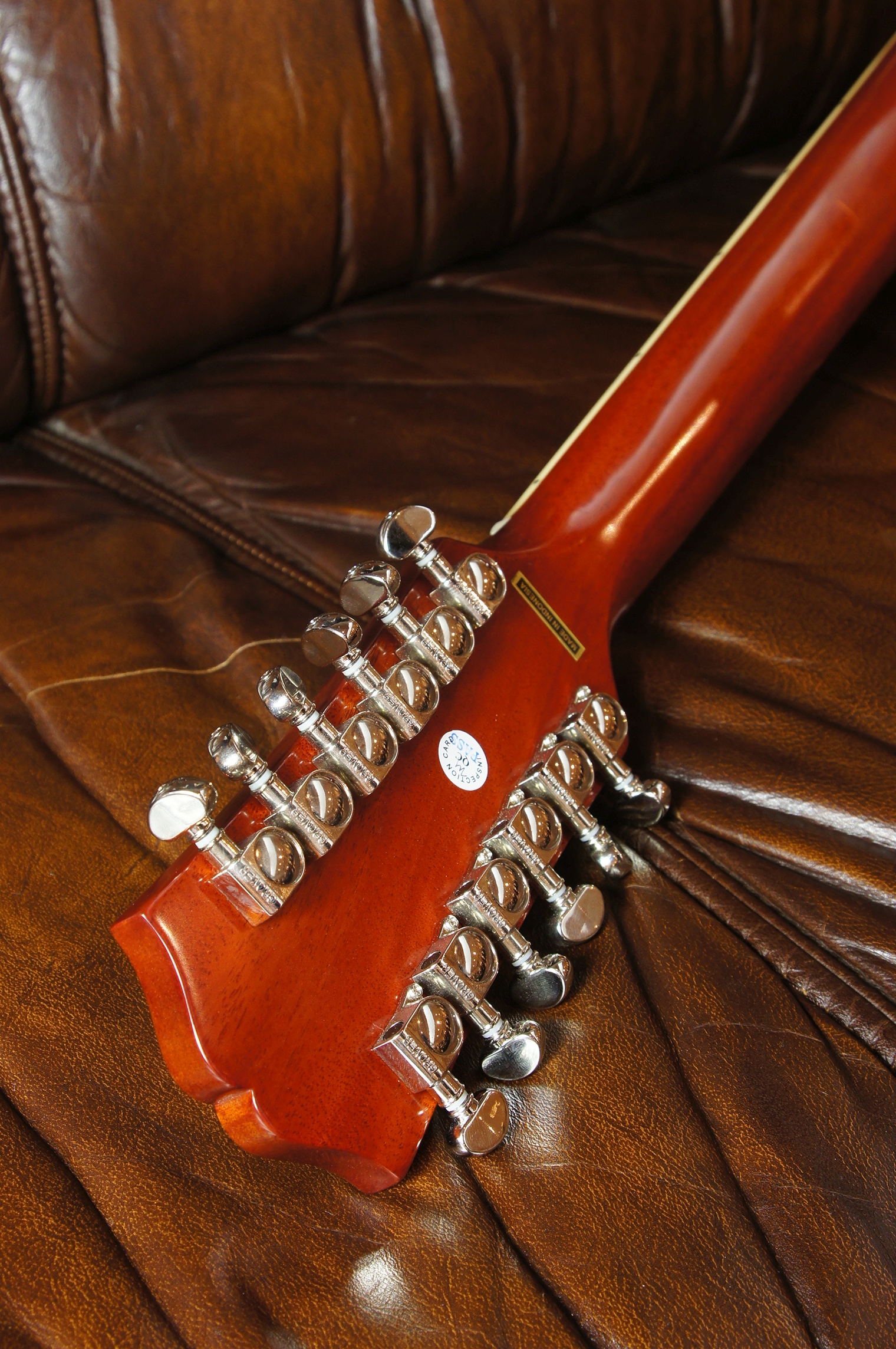 Epiphone inspired by Gibson Hummingbird 12-String Aged Cherry Sunburst Gloss vollmssiv