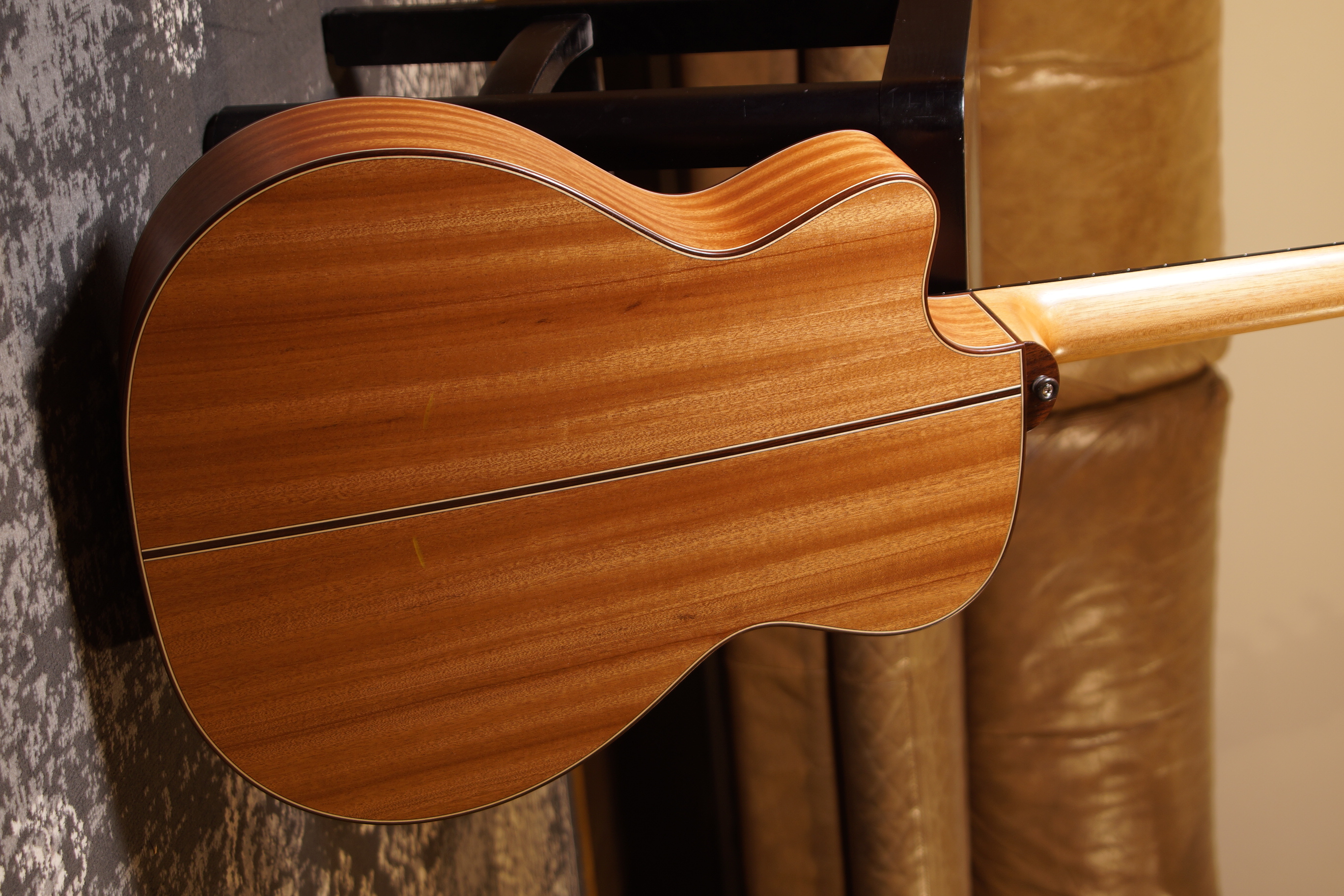 Lakewood M-14 CP 63 Natural mit Gigbag und L.R.Baggs Anthem Pickup