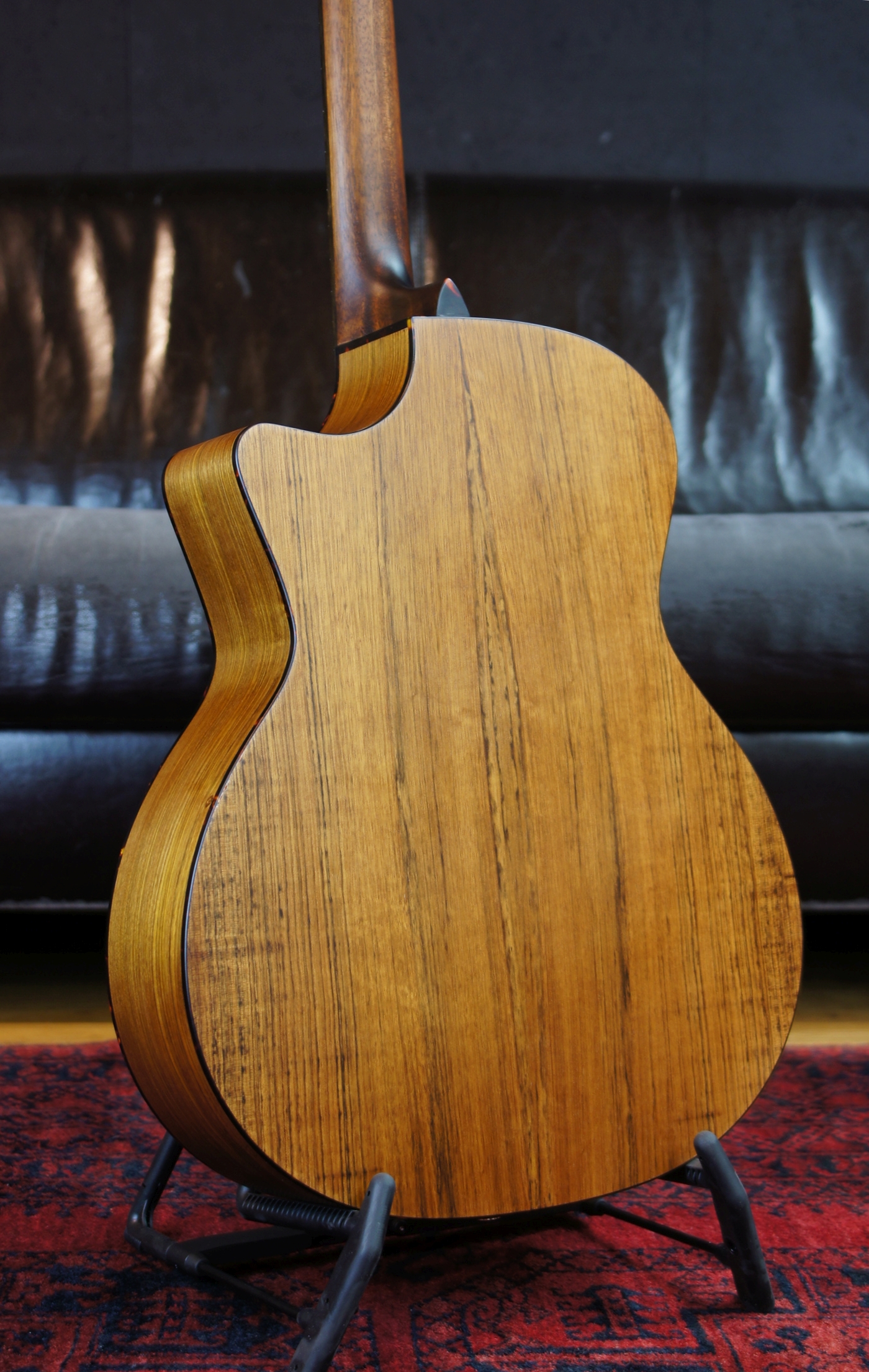 Eastman AC222CE mit Tonabnehmer inklusive Gigbag