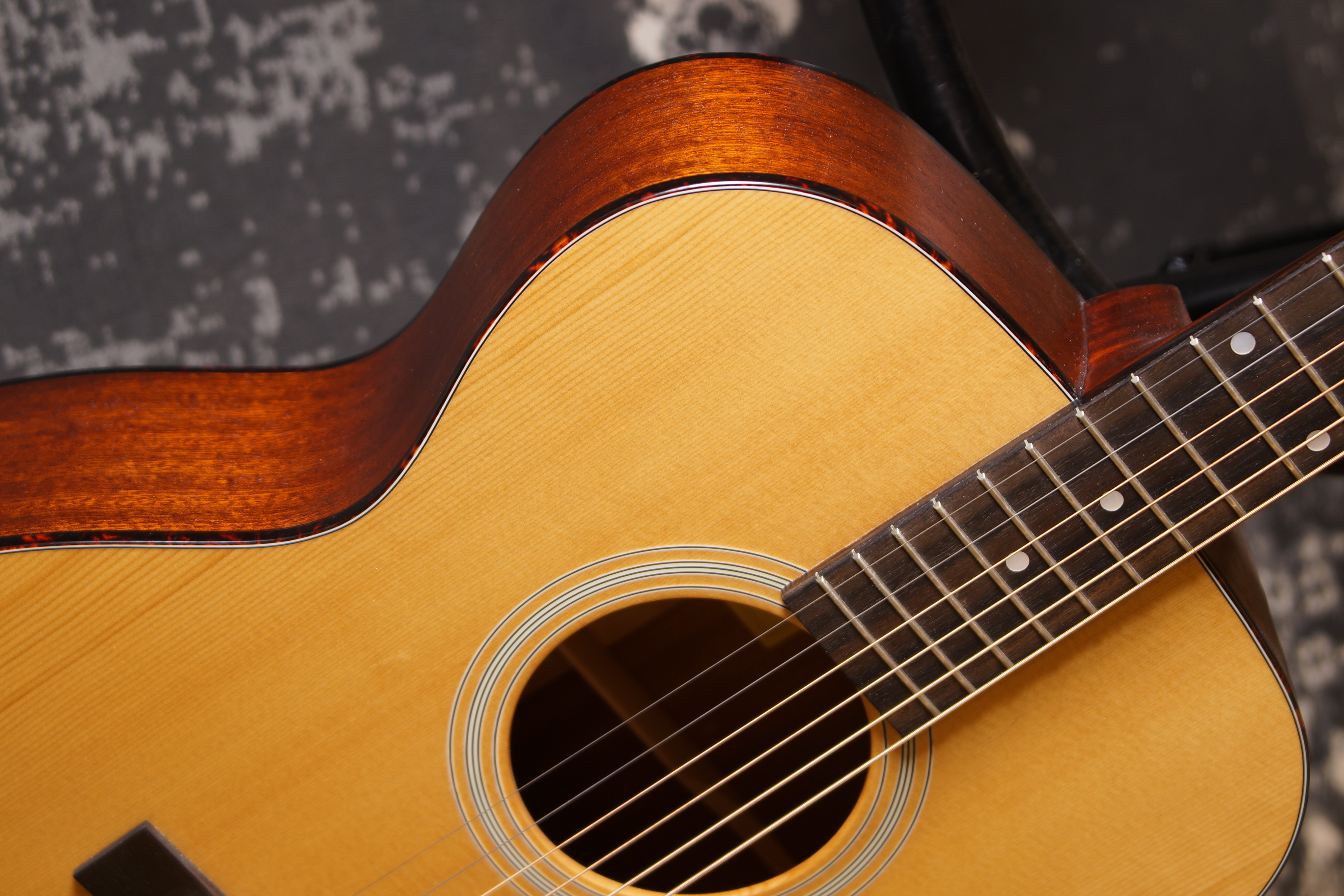 Eastman E1OML - Linkshähnder