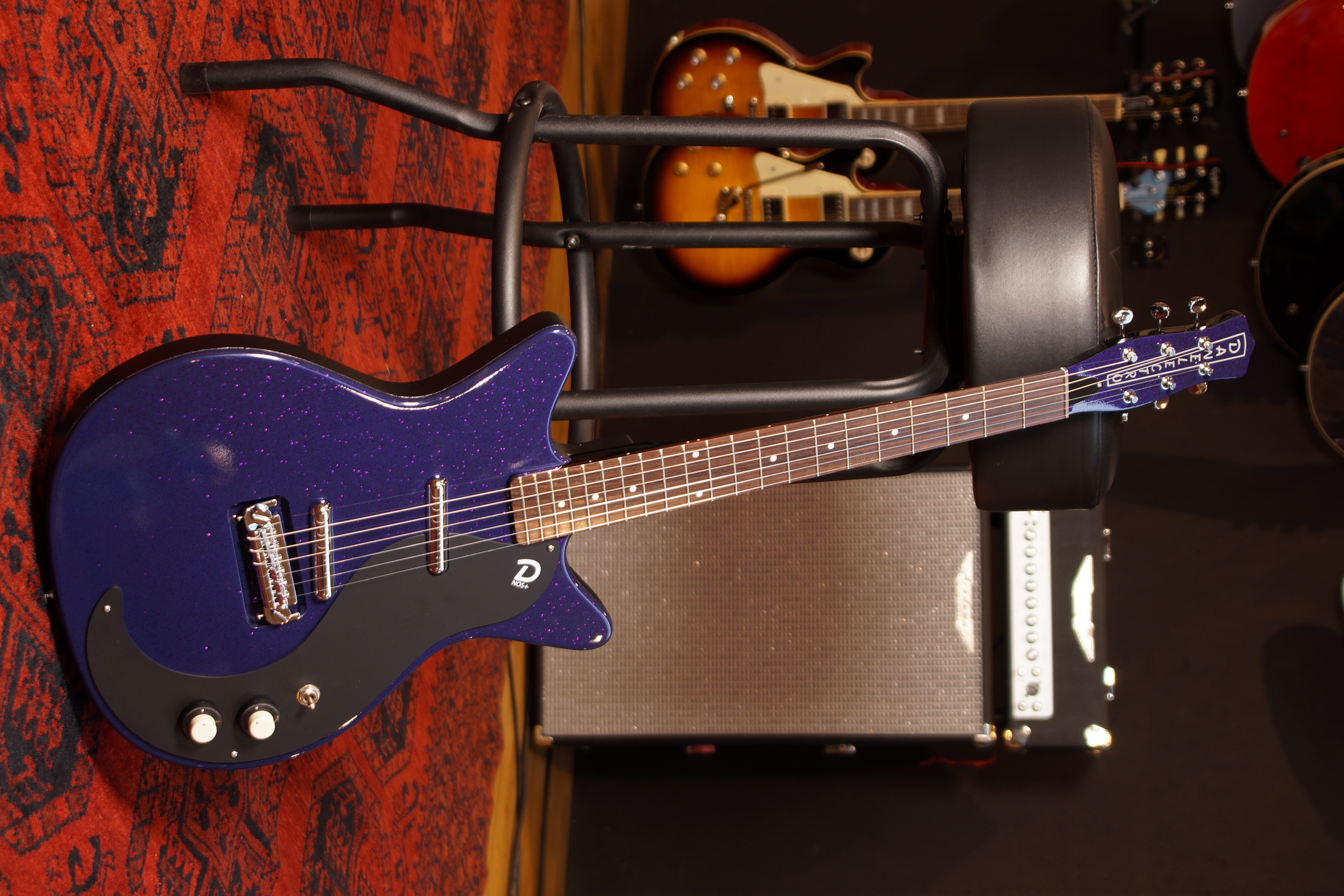 Danelectro Blackout 59 Purple Metalflake