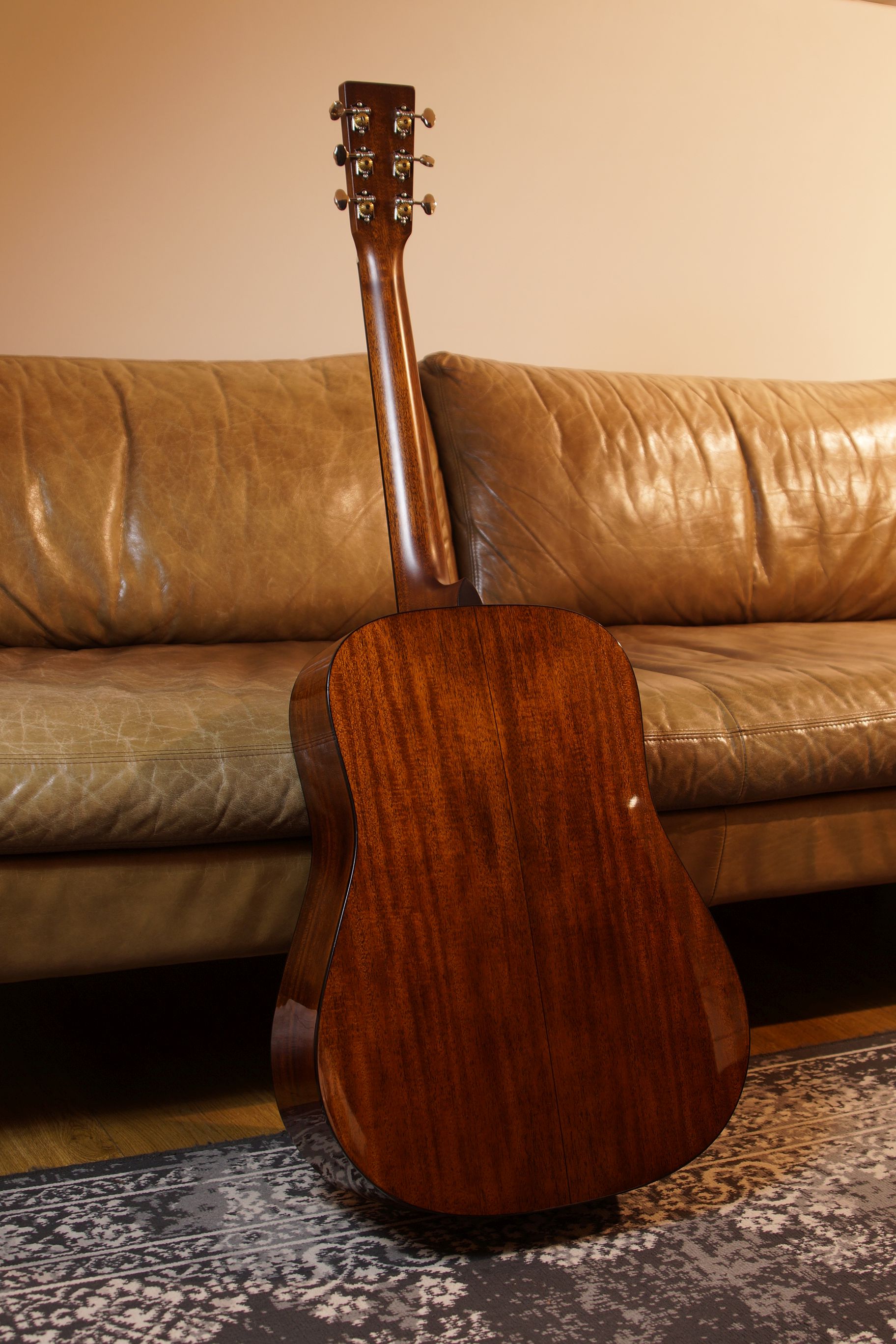 Martin D-18