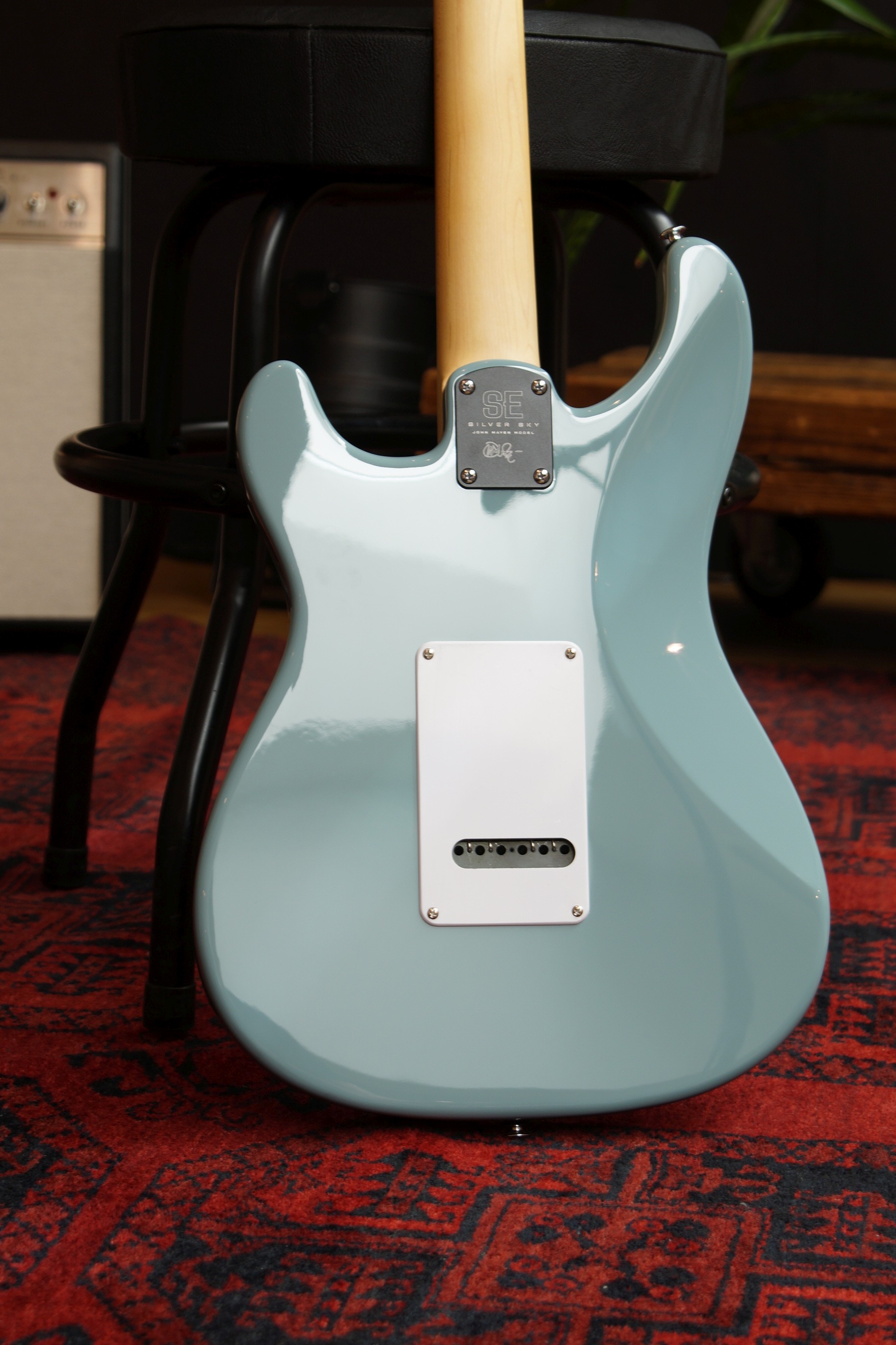 PRS SE Silver Sky Maple Stone Blue