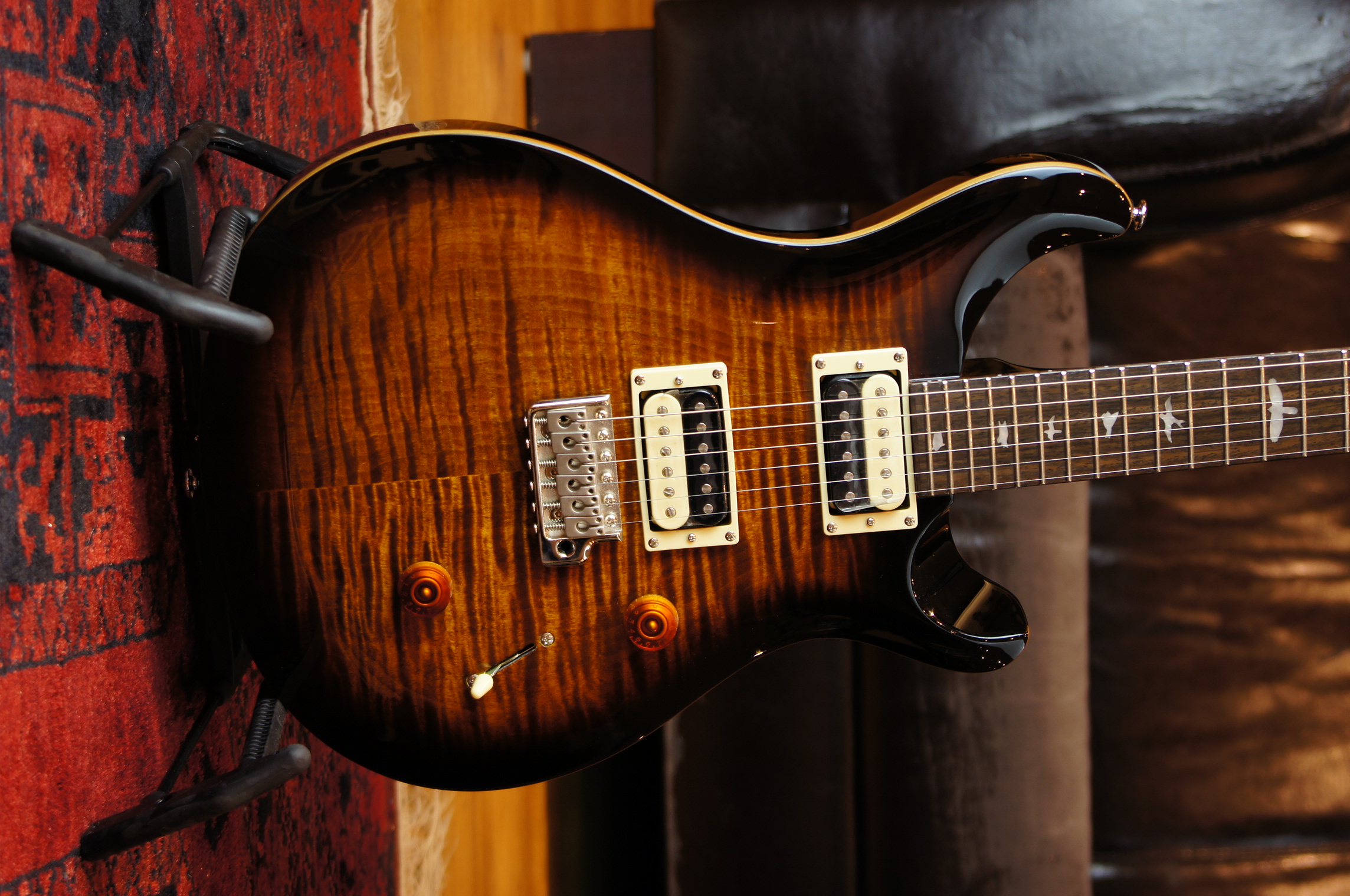 PRS SE Custom 24 - Black Gold Burst