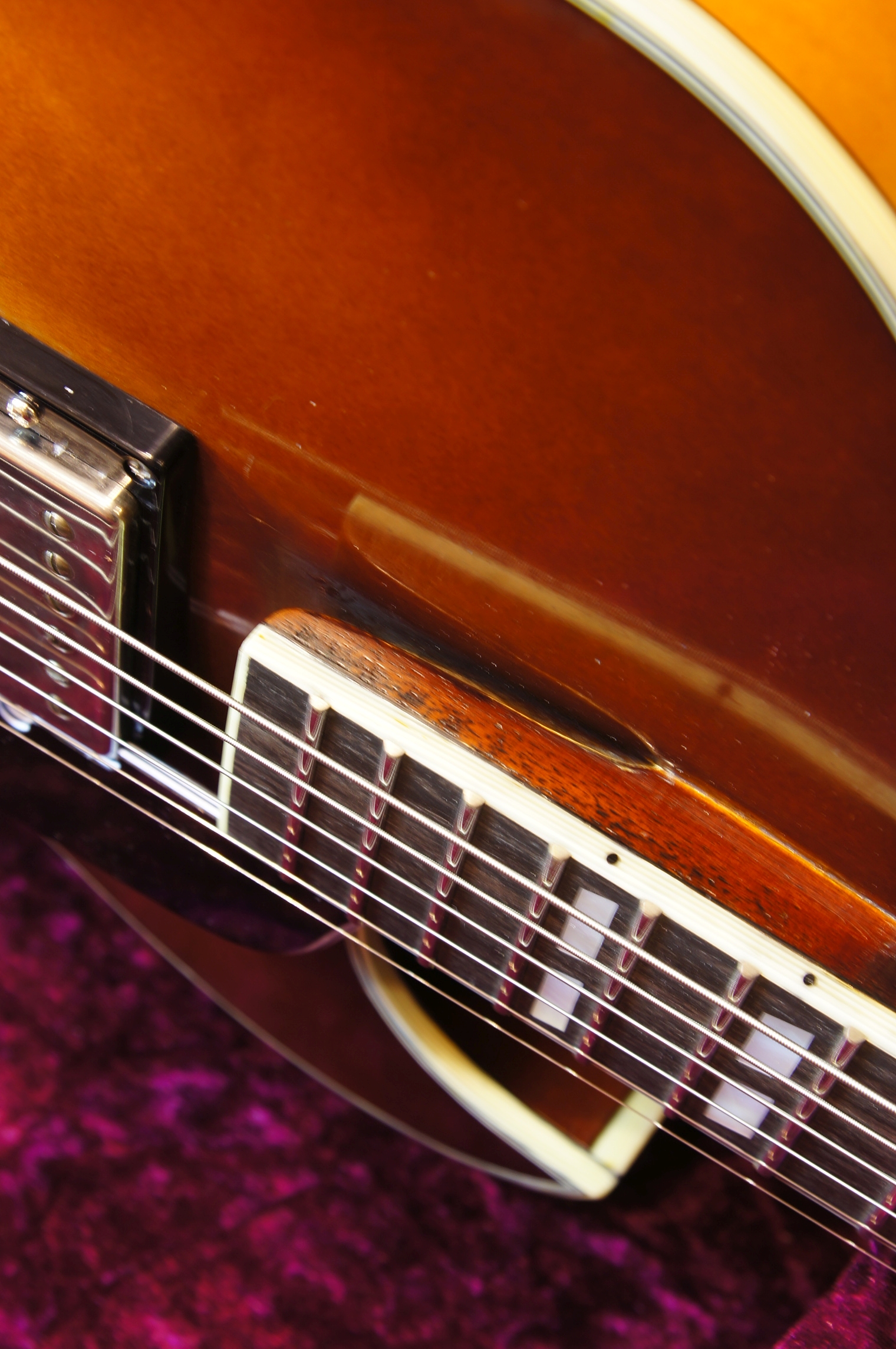 Eastman T49D/V-GB Archtop Goldburst aged