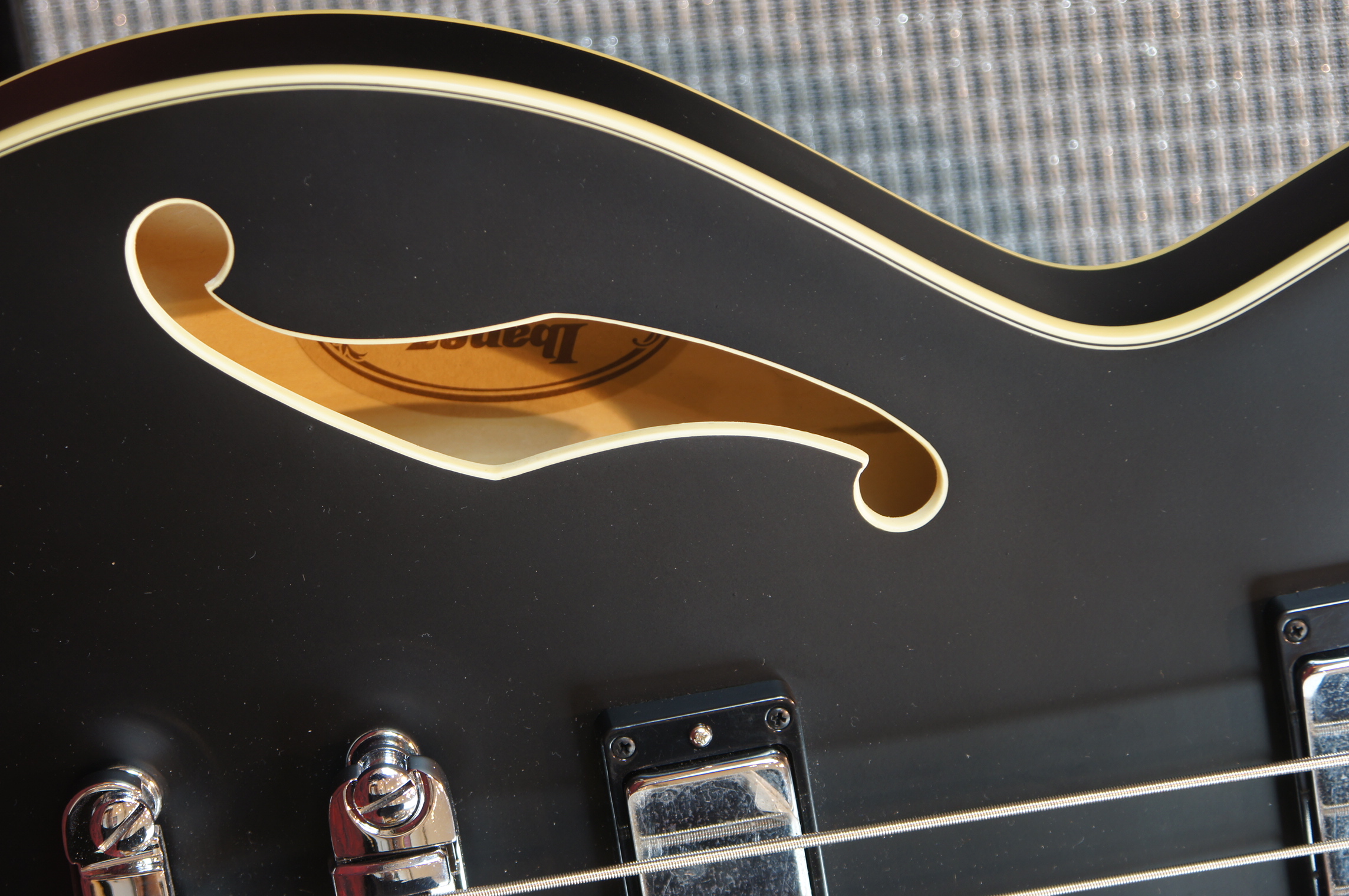 IBANEZ AGB200 Artcore Hollow Body Bass 4-String - Black Flat - B-Ware