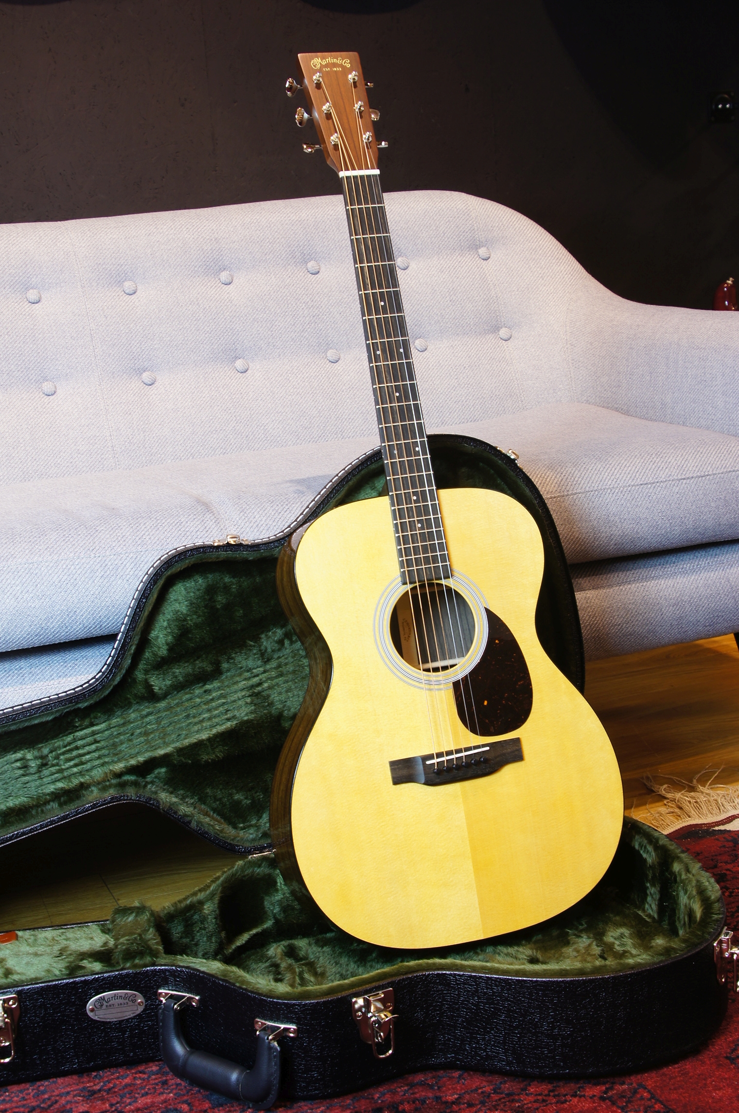 Martin OM-21 inklusive Koffer