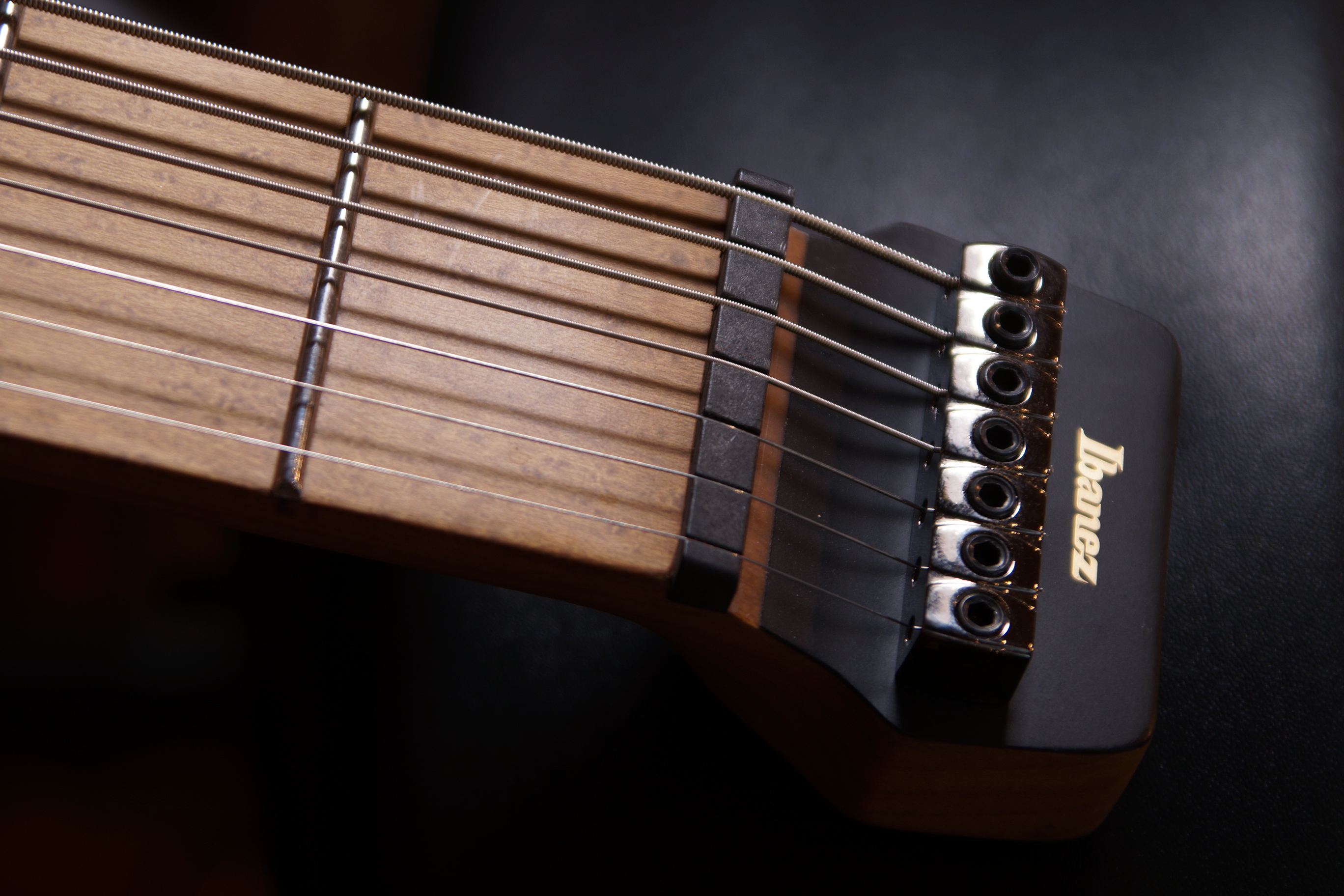 Ibanez Quest Q547PB-COL Cosmic Blue Low Gloss inklusive Tasche B-Ware