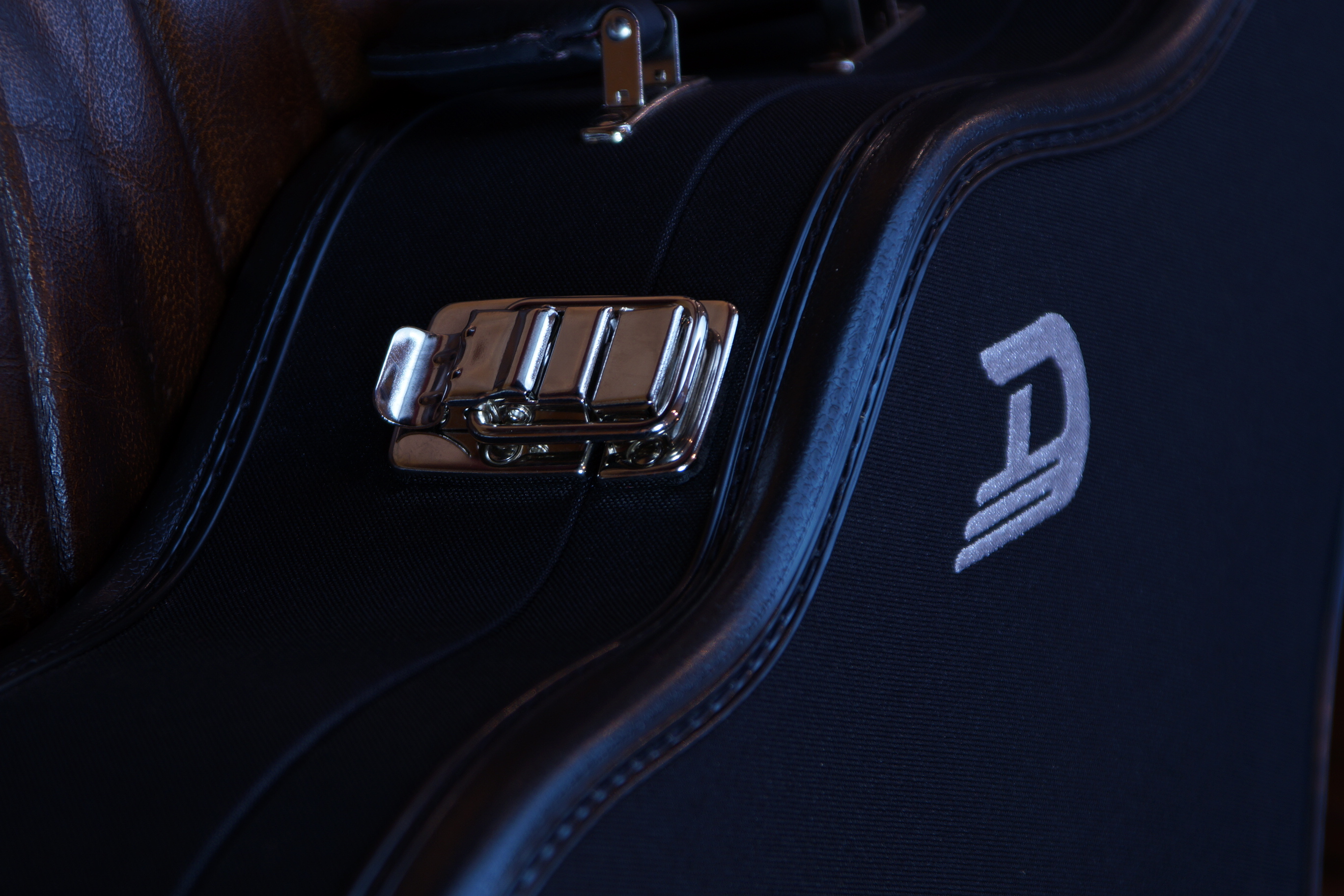 Duesenberg Starplayer TV Duo Tone Catalina Blue B-Stock inkl. Koffer