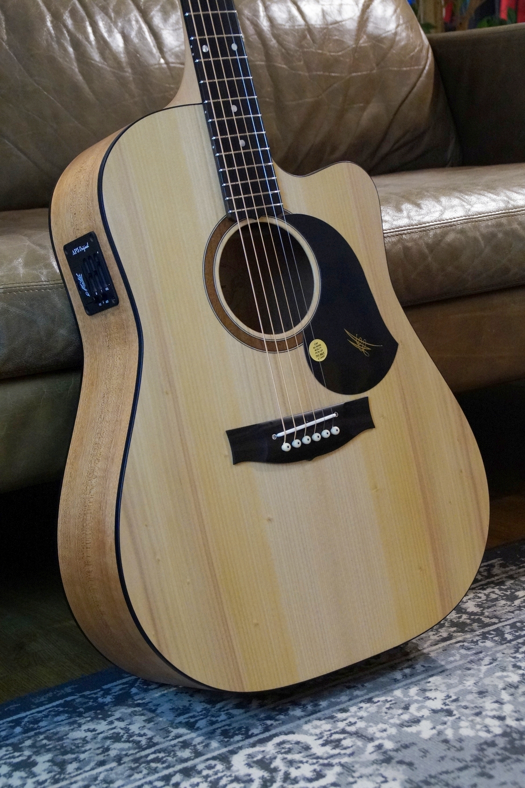 Maton SRS 60 C
