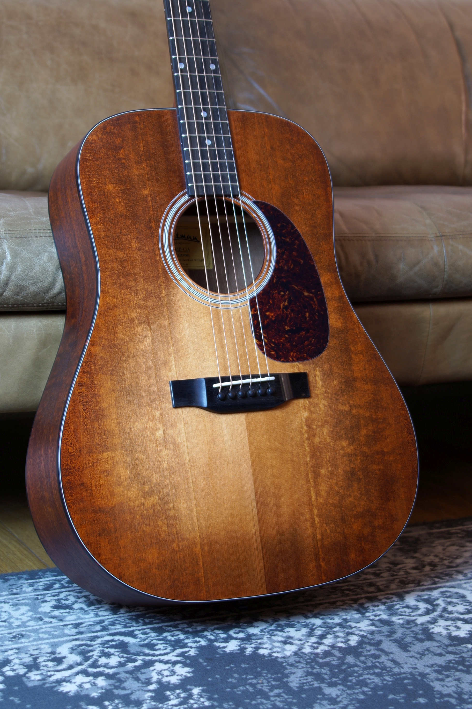 Eastman E1D-CLA inklusive Gigbag