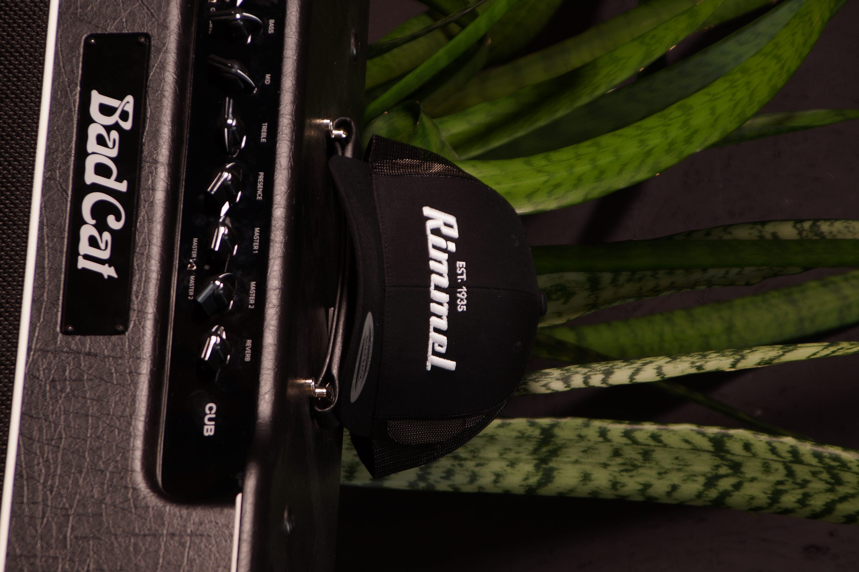 Rimmel - Truckercap 6-Panel Logo Embroidered Black