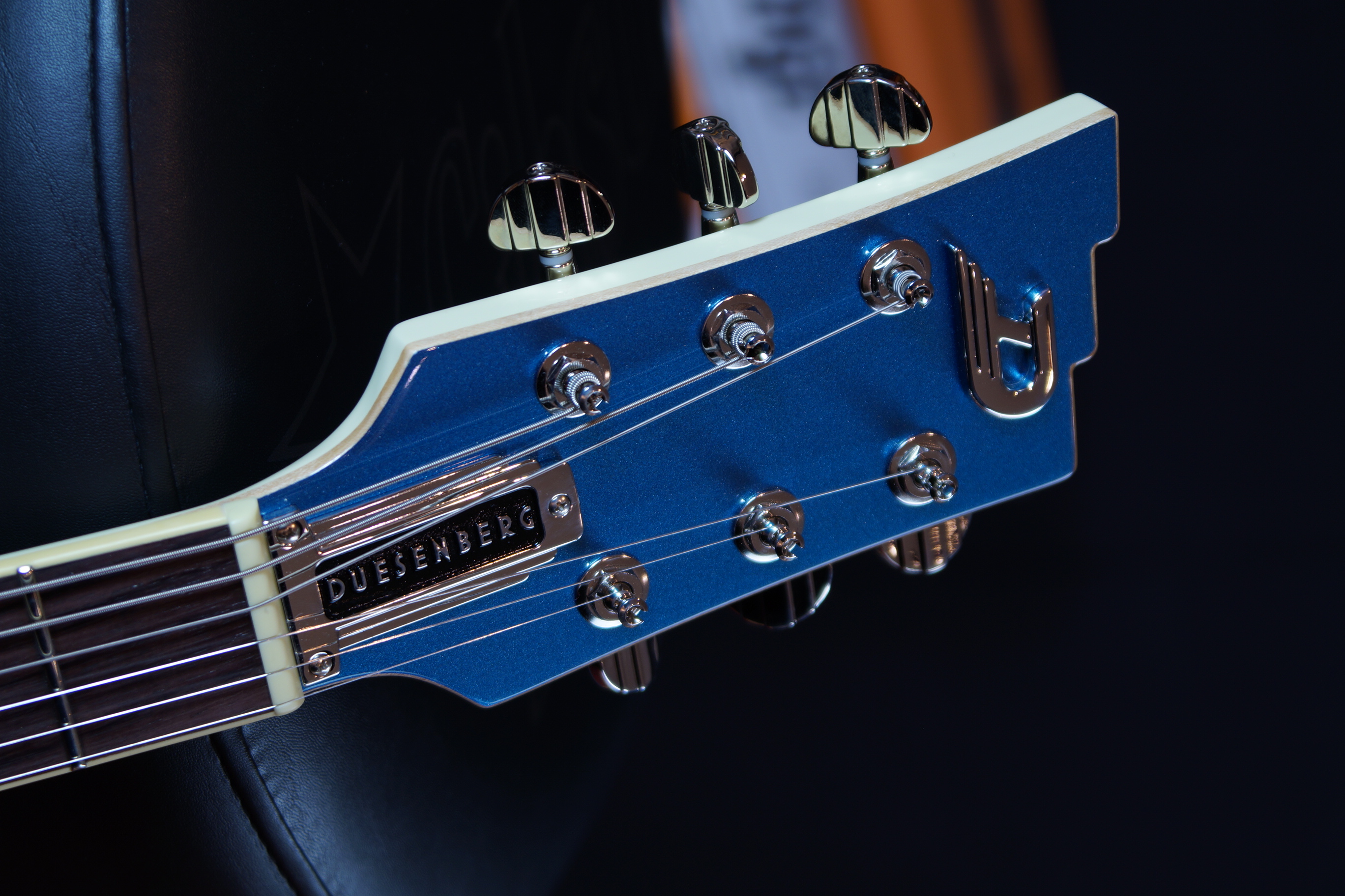 Duesenberg Starplayer TV Duo Tone Catalina Blue B-Stock inkl. Koffer