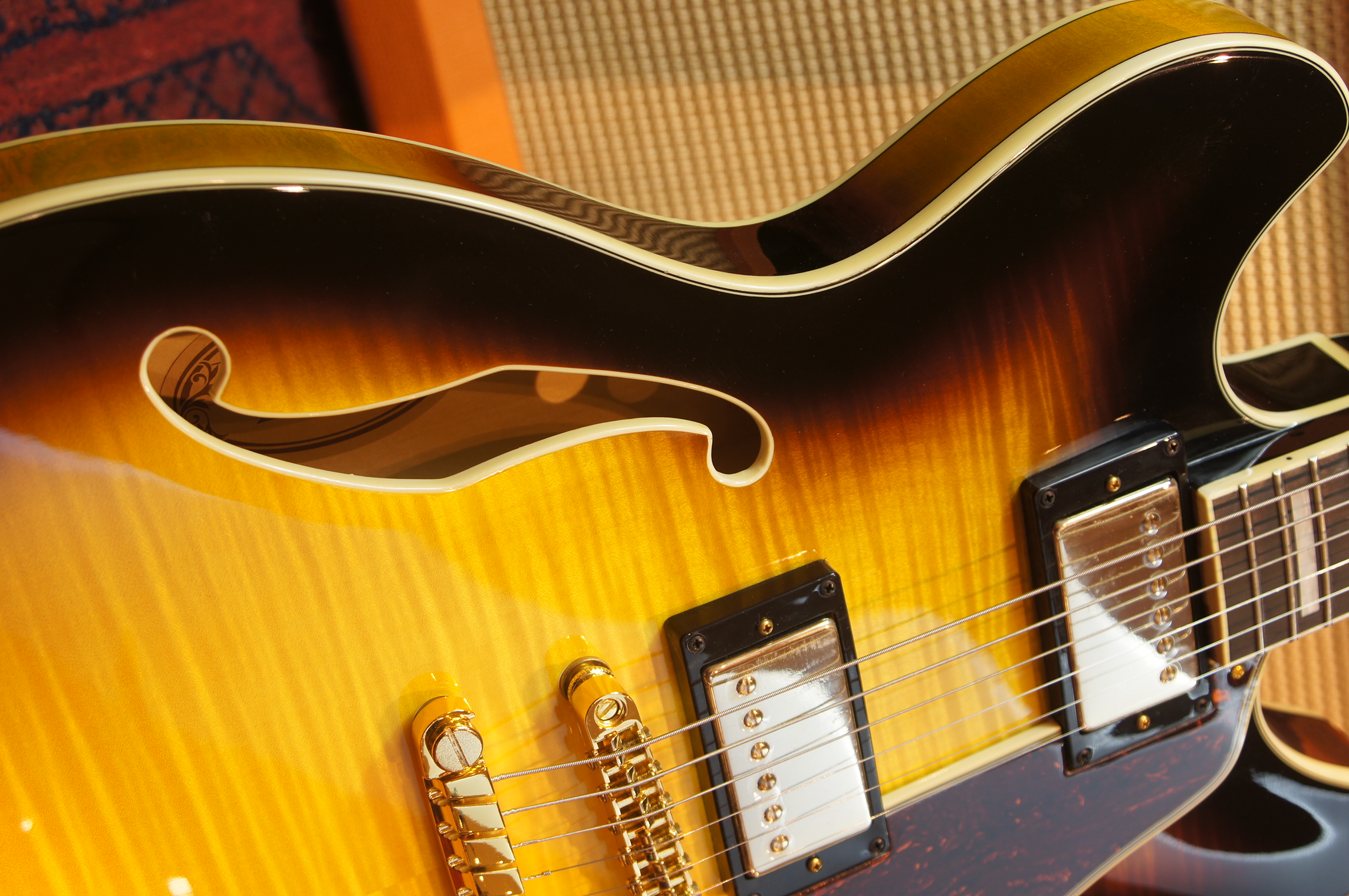 IBANEZ Artcore Express. 6-Str Antique Yellow Sunburst